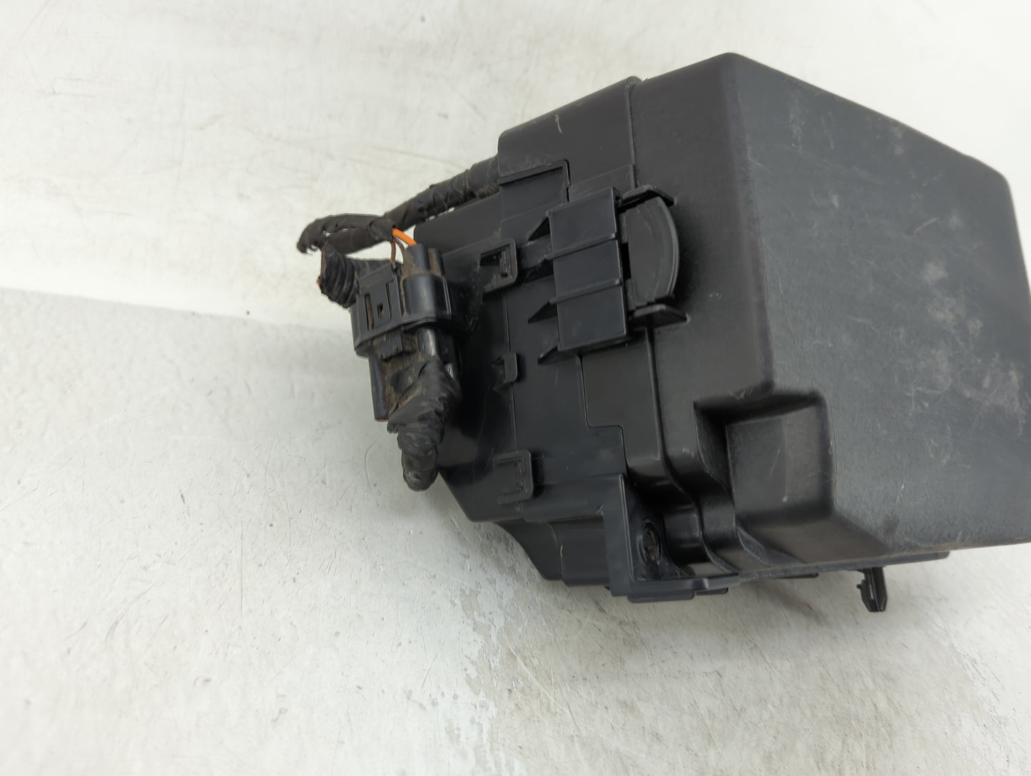 2014-2015 Kia Rondo Fusebox Fuse Box Panel Relay Module Fits Fits 2014 2015 OEM Used Auto Parts - Oemusedautoparts1.com