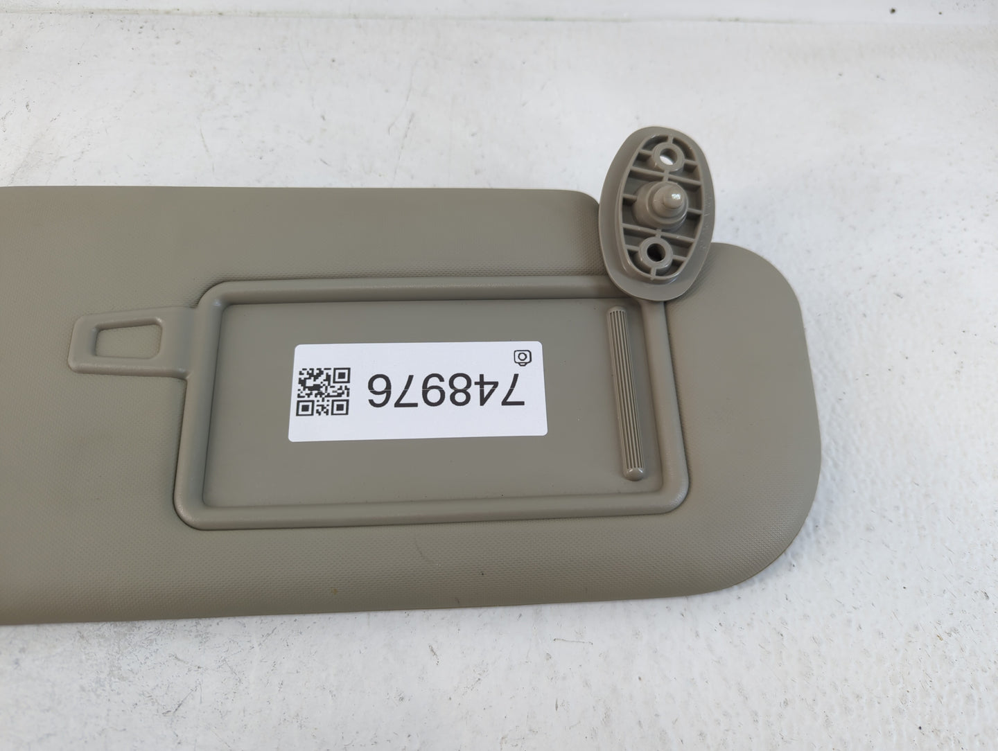 2014-2017 Kia Rondo Sun Visor Shade Replacement Passenger Right Mirror Fits Fits 2014 2015 2016 2017 OEM Used Auto Parts - O