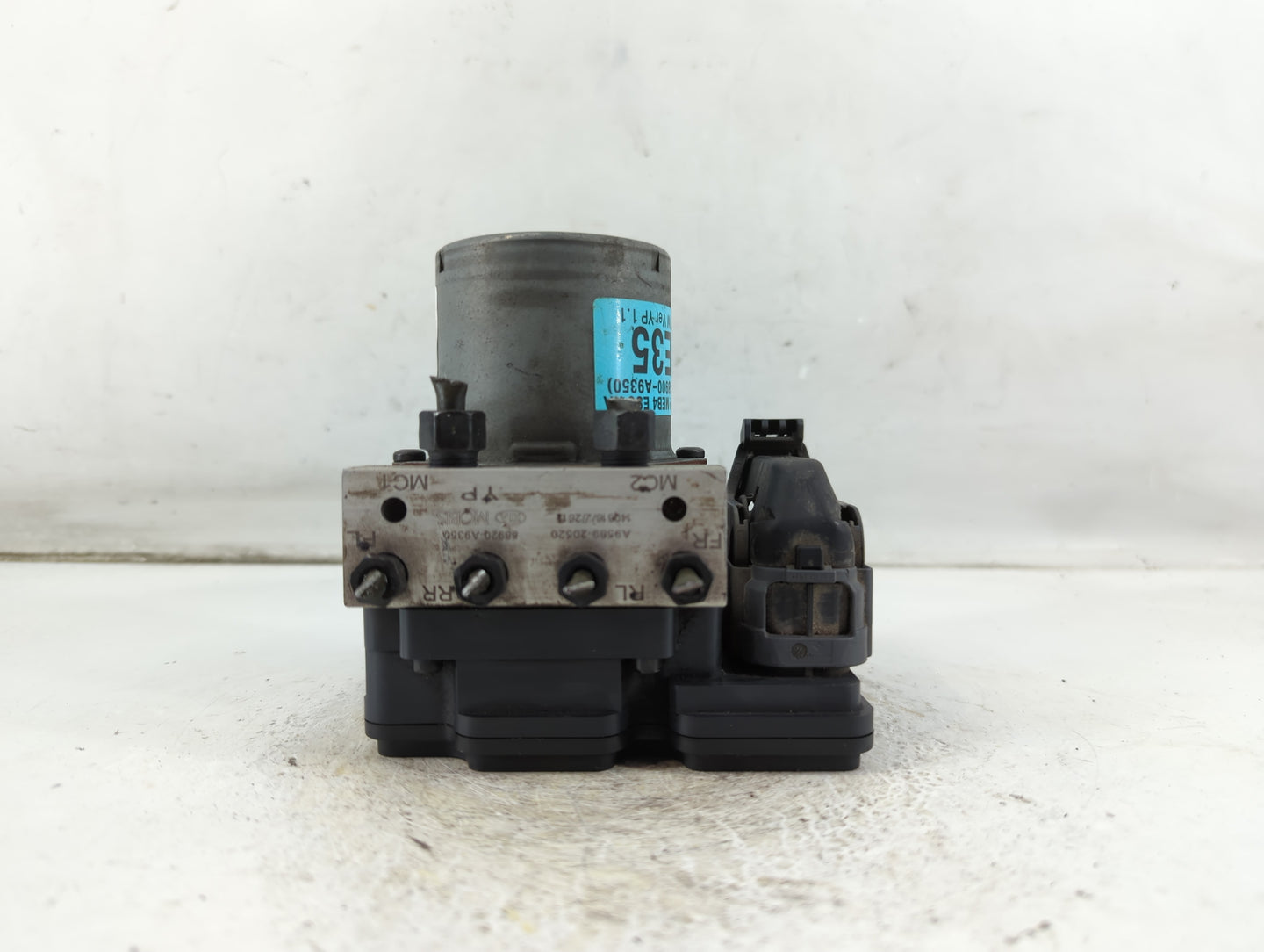 2015-2018 Kia Sedona ABS Pump Control Module Replacement P/N:58900-A9350 Fits Fits 2015 2016 2017 2018 OEM Used Auto Parts -