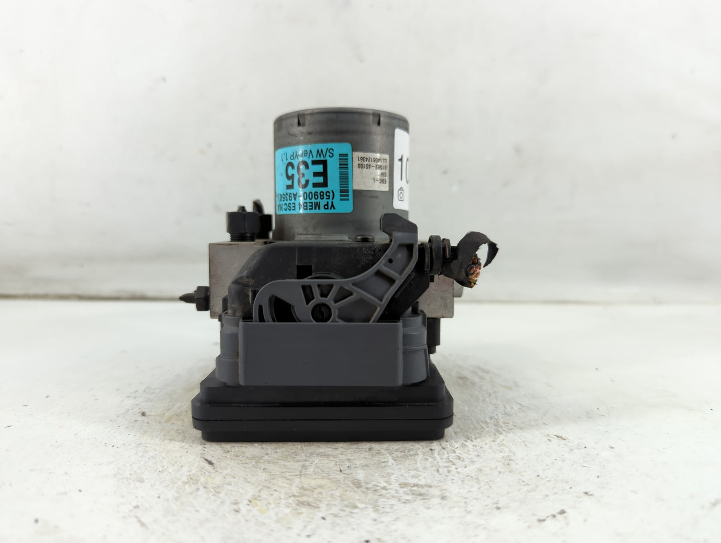 2015-2018 Kia Sedona ABS Pump Control Module Replacement P/N:58900-A9350 Fits Fits 2015 2016 2017 2018 OEM Used Auto Parts -