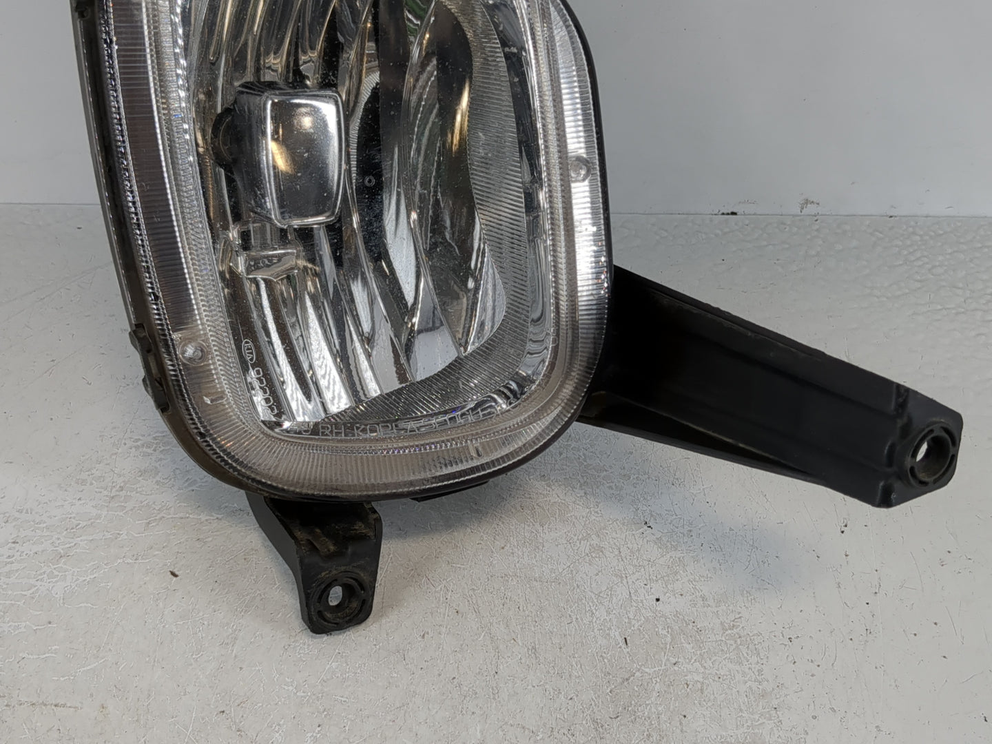 2015-2018 Kia Sedona Passenger Right Oem Front Light Lamp - Oemusedautoparts1.com