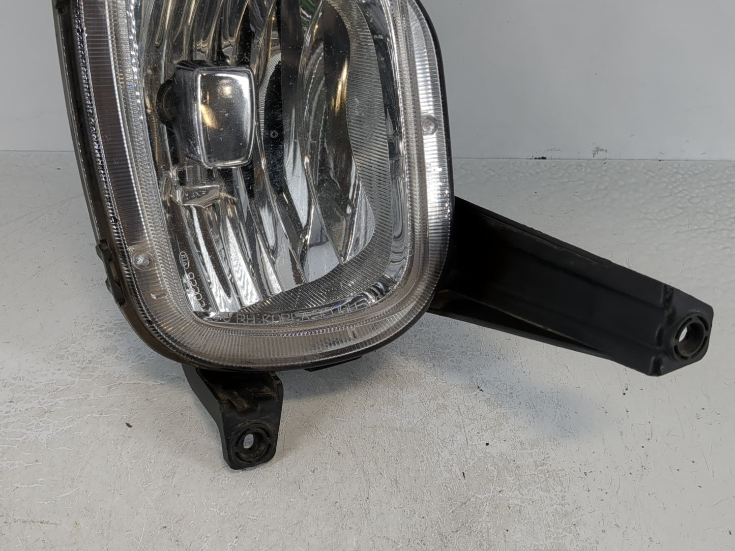 2015-2018 Kia Sedona Passenger Right Oem Front Light Lamp - Oemusedautoparts1.com