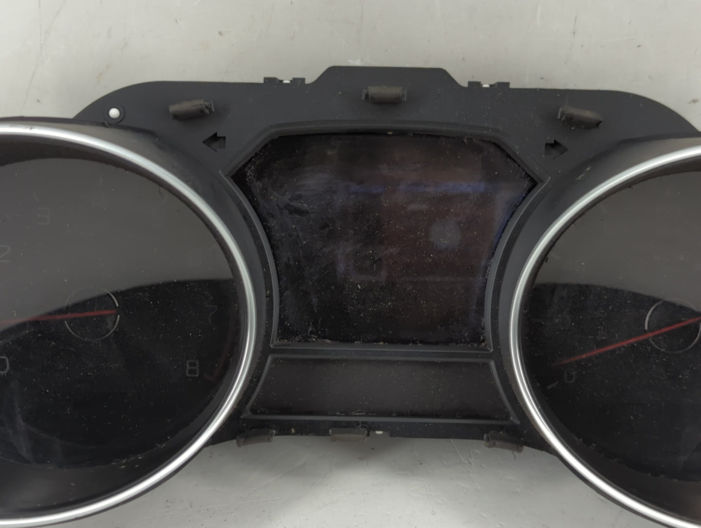 2015-2016 Kia Sedona Instrument Cluster Speedometer Gauges P/N:94017-A9110 Fits Fits 2015 2016 OEM Used Auto Parts - Oemused