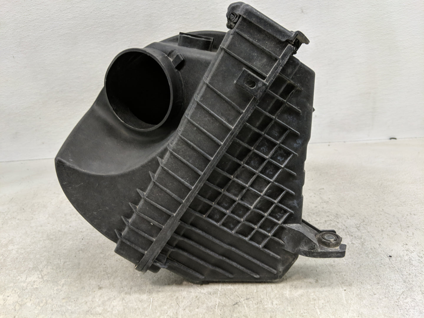 2015-2018 Kia Sedona Air Cleaner Intake-duct Hose Tube - Oemusedautoparts1.com