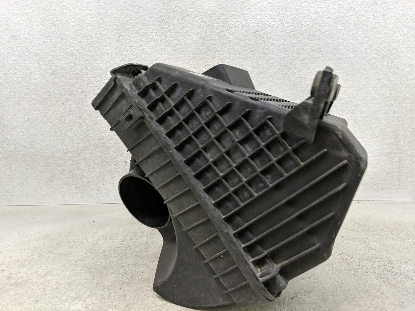 2015-2018 Kia Sedona Air Cleaner Intake-duct Hose Tube - Oemusedautoparts1.com