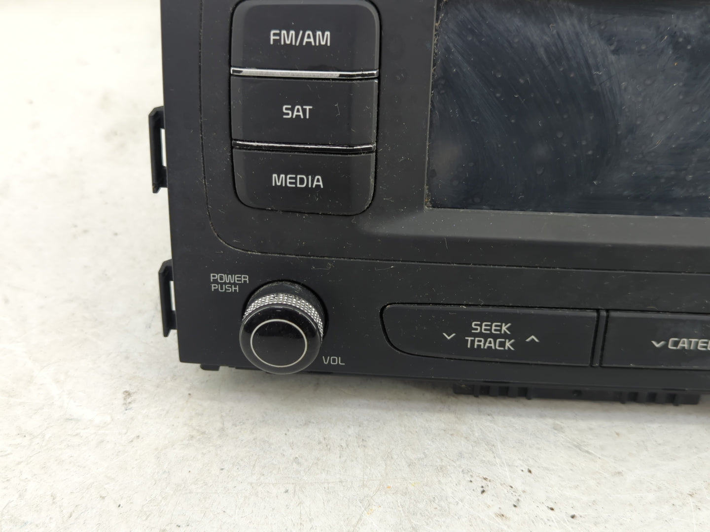 2015-2016 Kia Sedona Radio AM FM Cd Player Receiver Replacement P/N:96160-A9000WK Fits Fits 2015 2016 OEM Used Auto Parts - 
