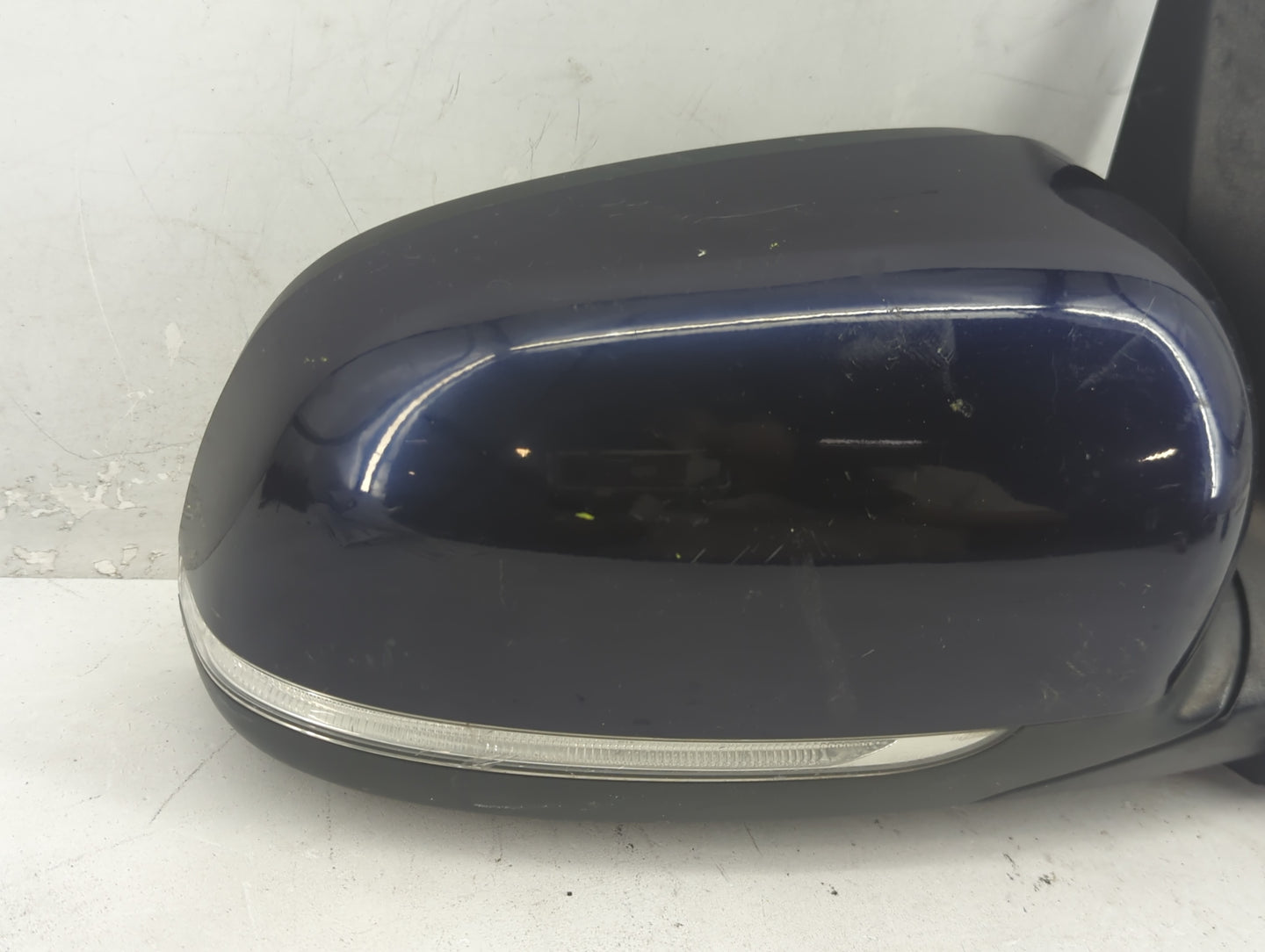 2015-2018 Kia Sedona Passenger Side View Mirror - Right Door Mirror OEM Used - Oemusedautoparts1.com
