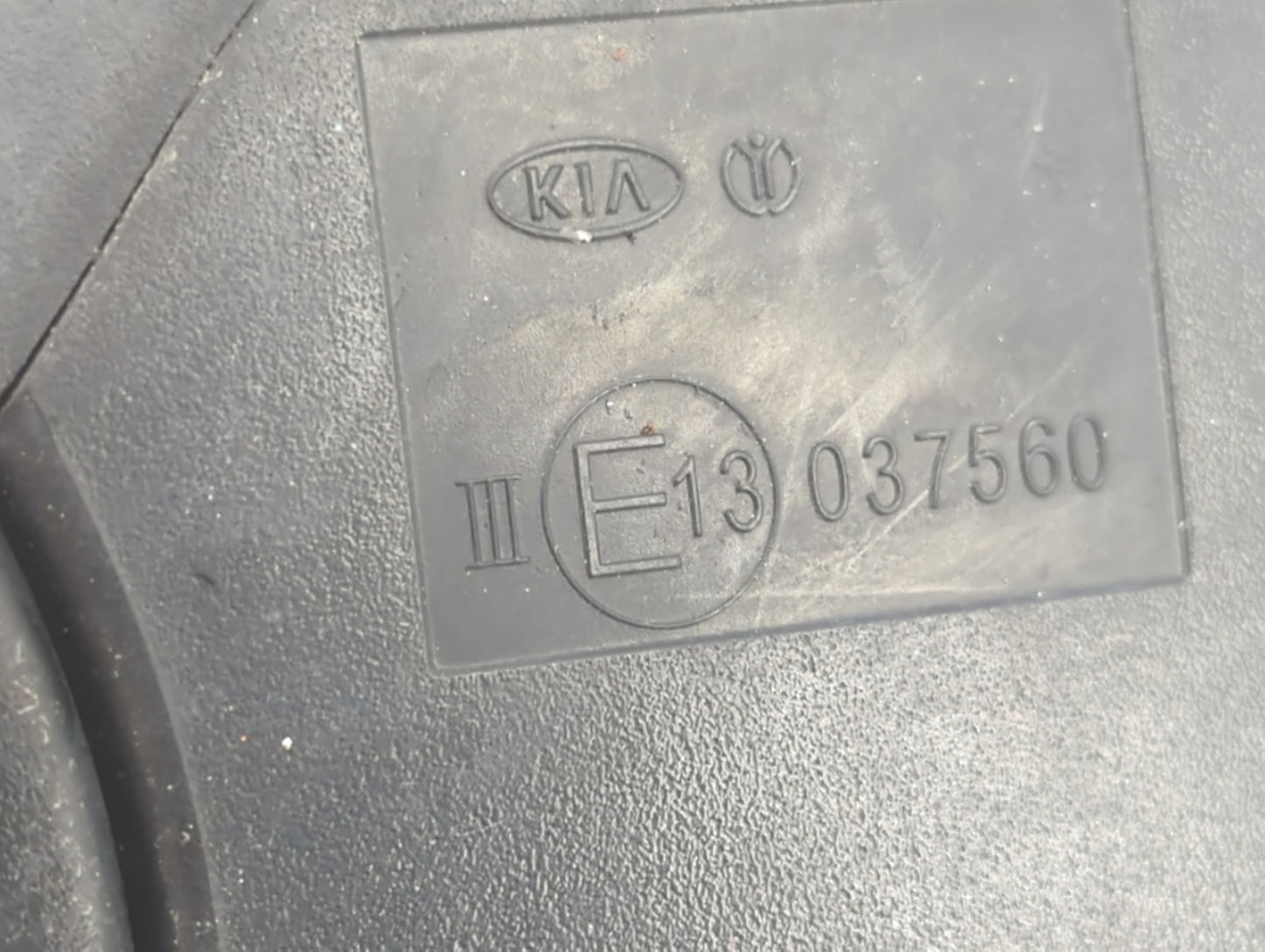 2015-2018 Kia Sedona Passenger Side View Mirror - Right Door Mirror OEM Used - Oemusedautoparts1.com
