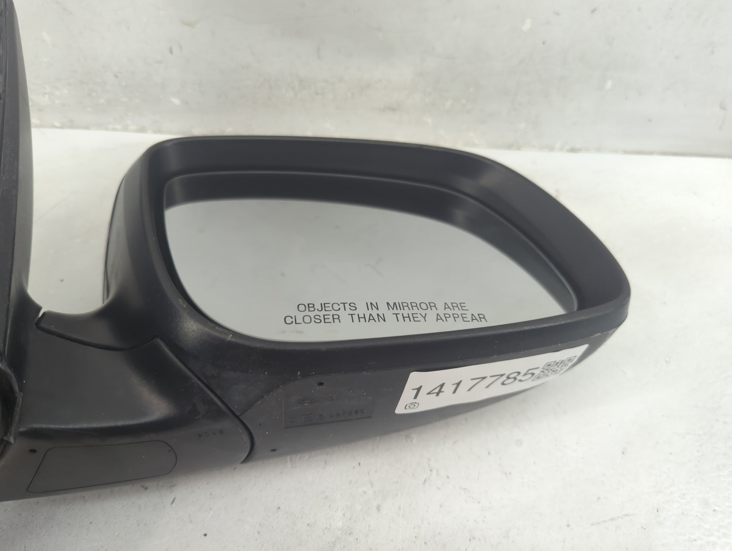 2015-2018 Kia Sedona Passenger Side View Mirror - Right Door Mirror OEM Used - Oemusedautoparts1.com