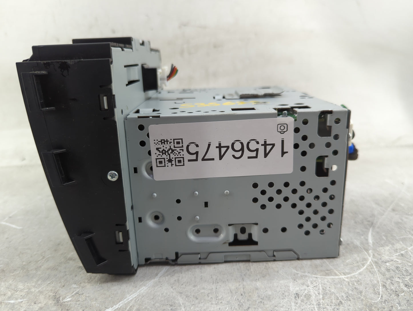 2015-2016 Kia Sedona Radio AM FM Cd Player Receiver Replacement P/N:96560-A9100WK Fits Fits 2015 2016 OEM Used Auto Parts - 