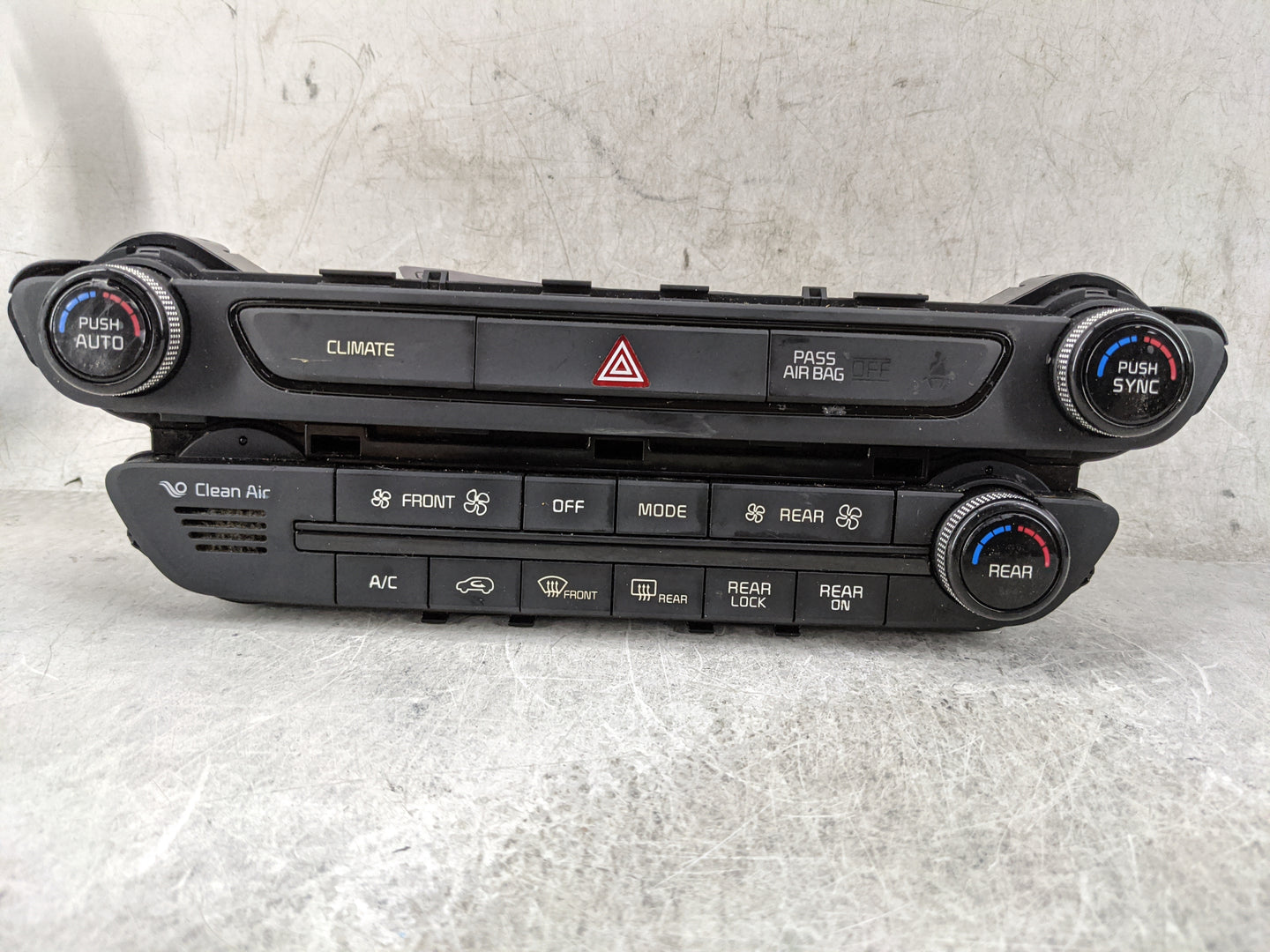 2015 Kia Sedona Climate Control Module Temperature AC/Heater Replacement P/N:97250-A9420 MC42JIZ8228 Fits OEM Used Auto Part