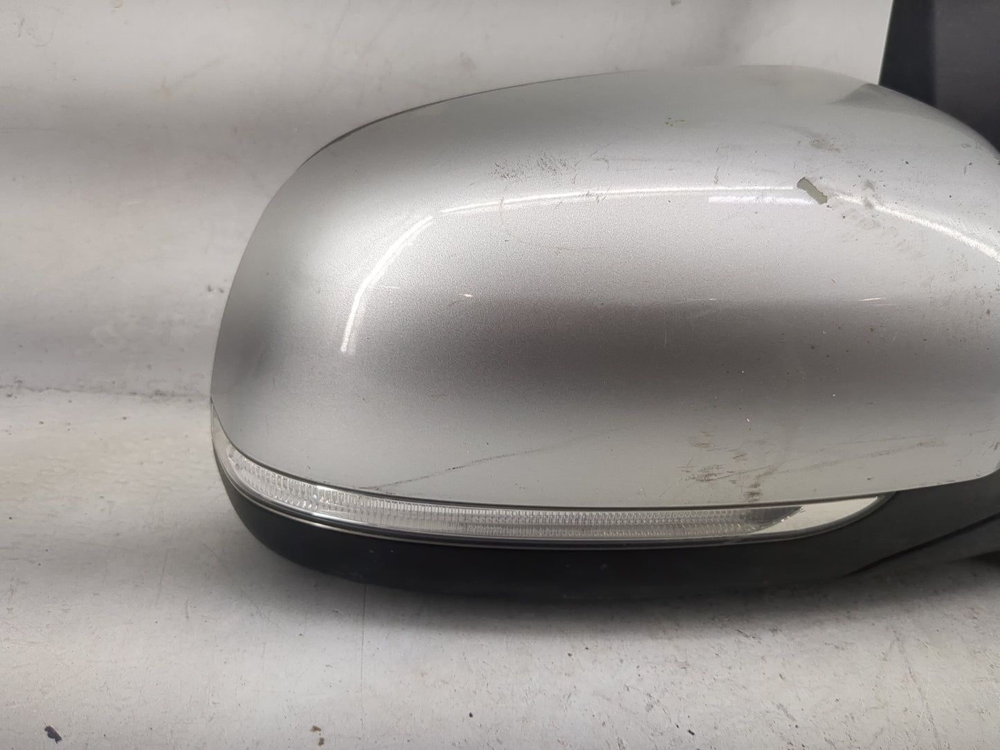2015-2018 Kia Sedona Passenger Side View Mirror - Right Door Mirror OEM Used - Oemusedautoparts1.com