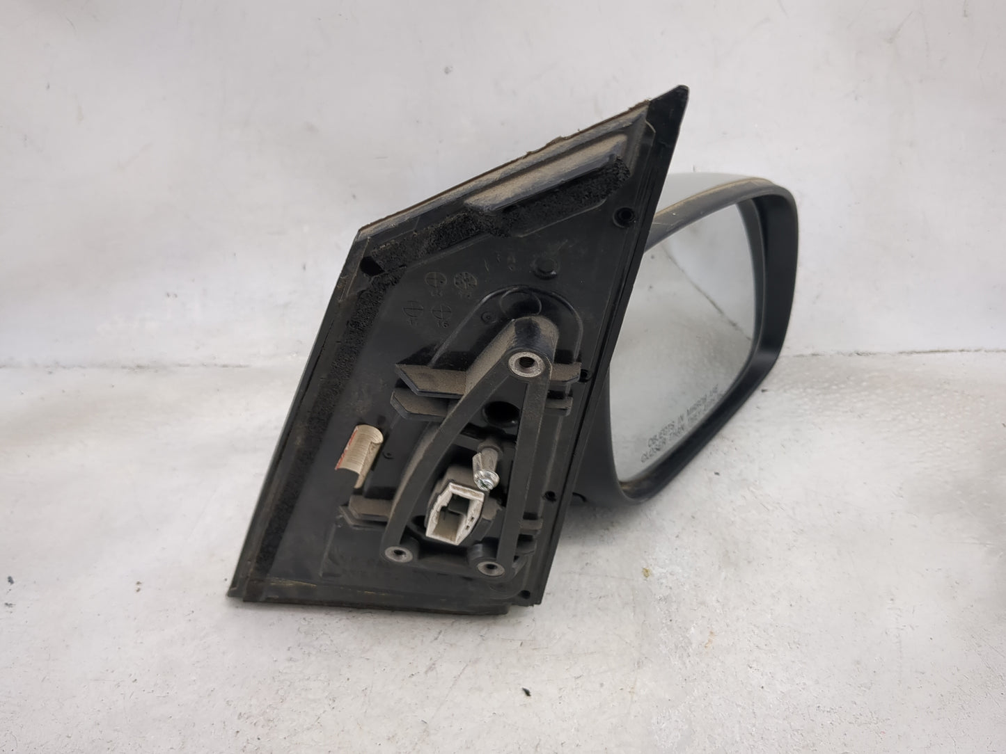 2015-2018 Kia Sedona Passenger Side View Mirror - Right Door Mirror OEM Used - Oemusedautoparts1.com