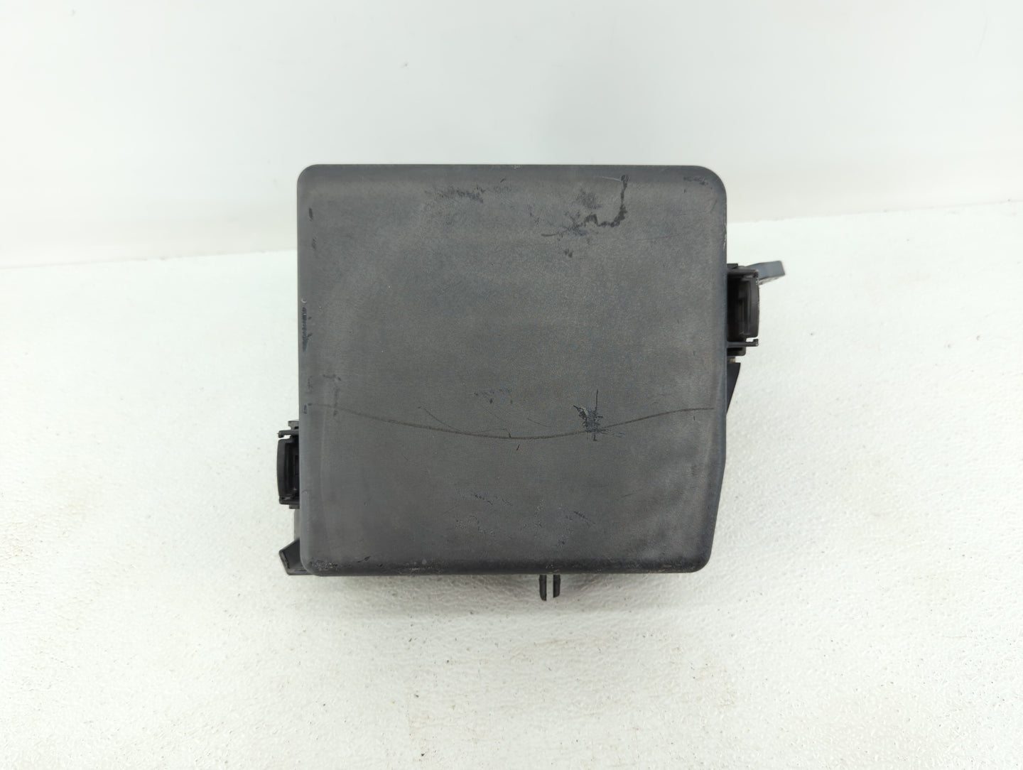 2015-2018 Kia Sedona Fusebox Fuse Box Panel Relay Module P/N:91223-A9210 91222-A9181, 91950-A9120 Fits Fits 2015 2016 2017 2