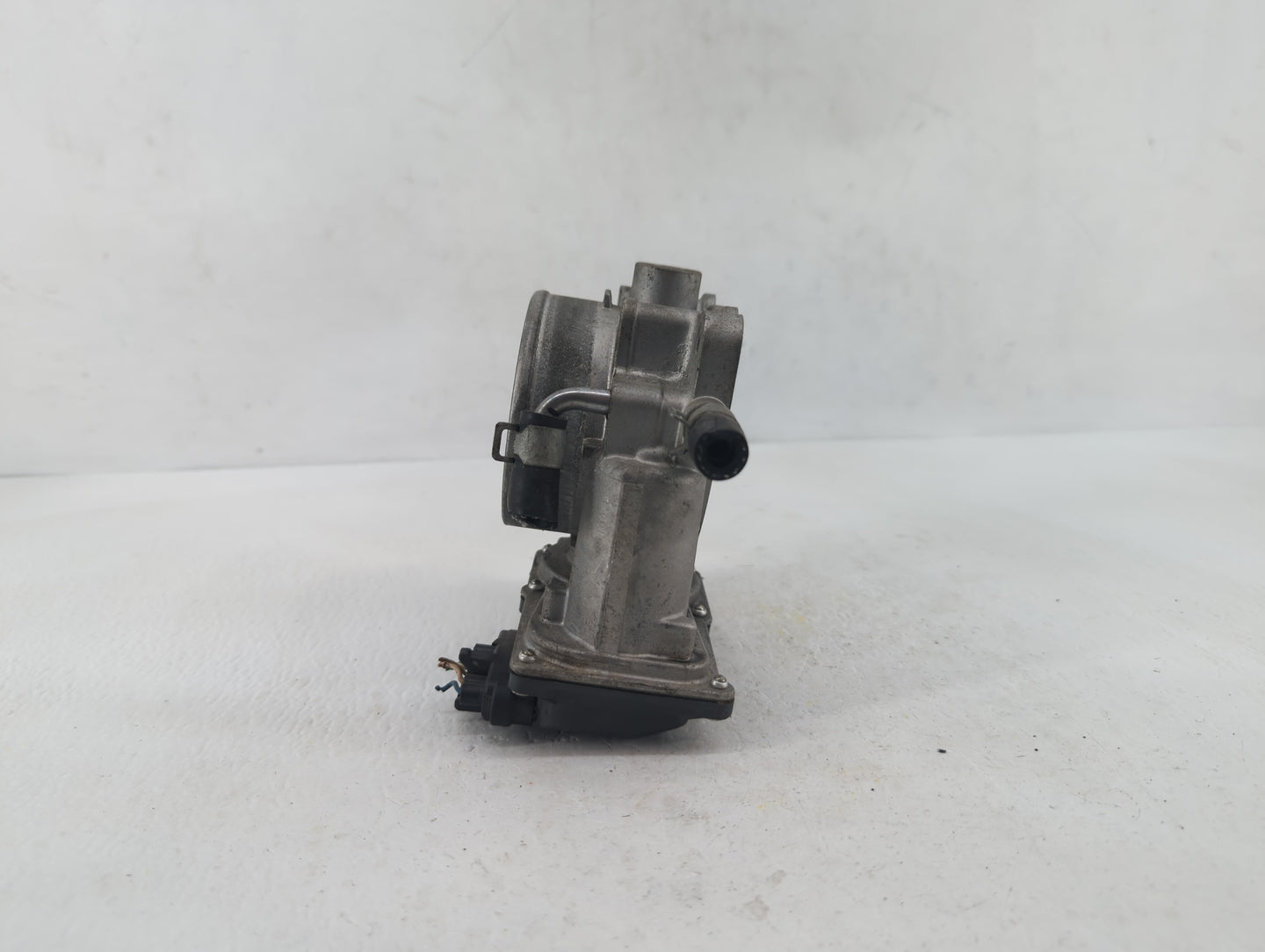2015-2018 Kia Sedona Throttle Body P/N:5312 7S14 5310 4P18, 35100-3CAA0 Fits Fits 2012 2013 2014 2015 2016 2017 2018 OEM Use