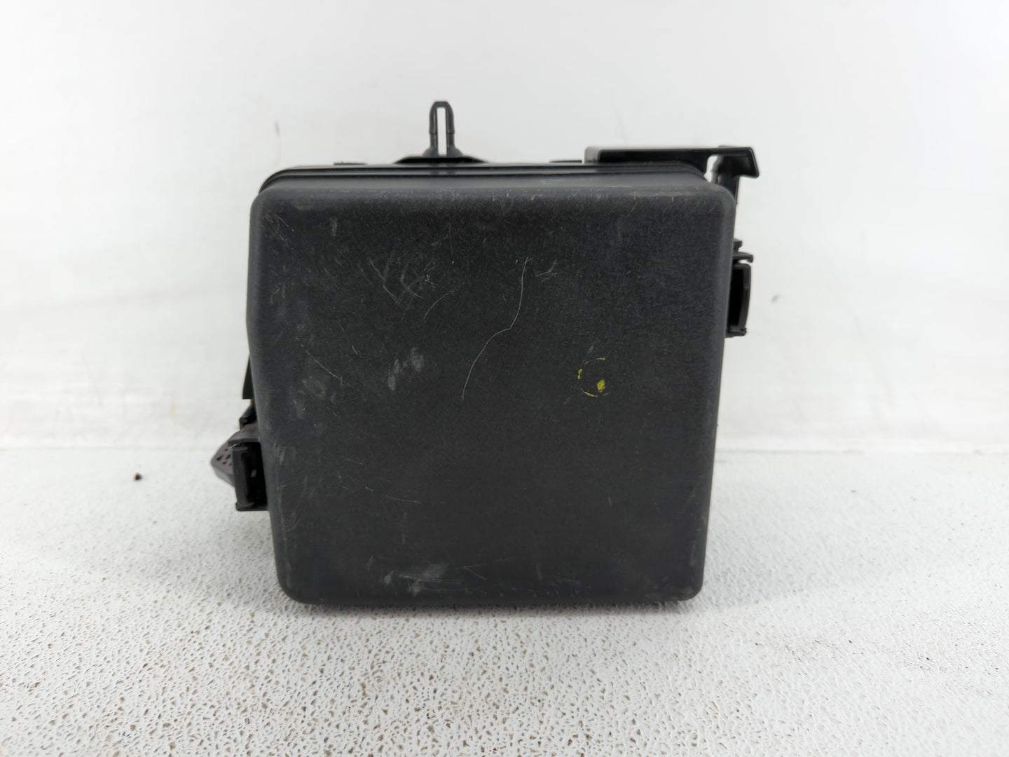 2015-2018 Kia Sedona Fusebox Fuse Box Panel Relay Module P/N:91223-A9210 91222-A9181, 91950-A9120 Fits Fits 2015 2016 2017 2