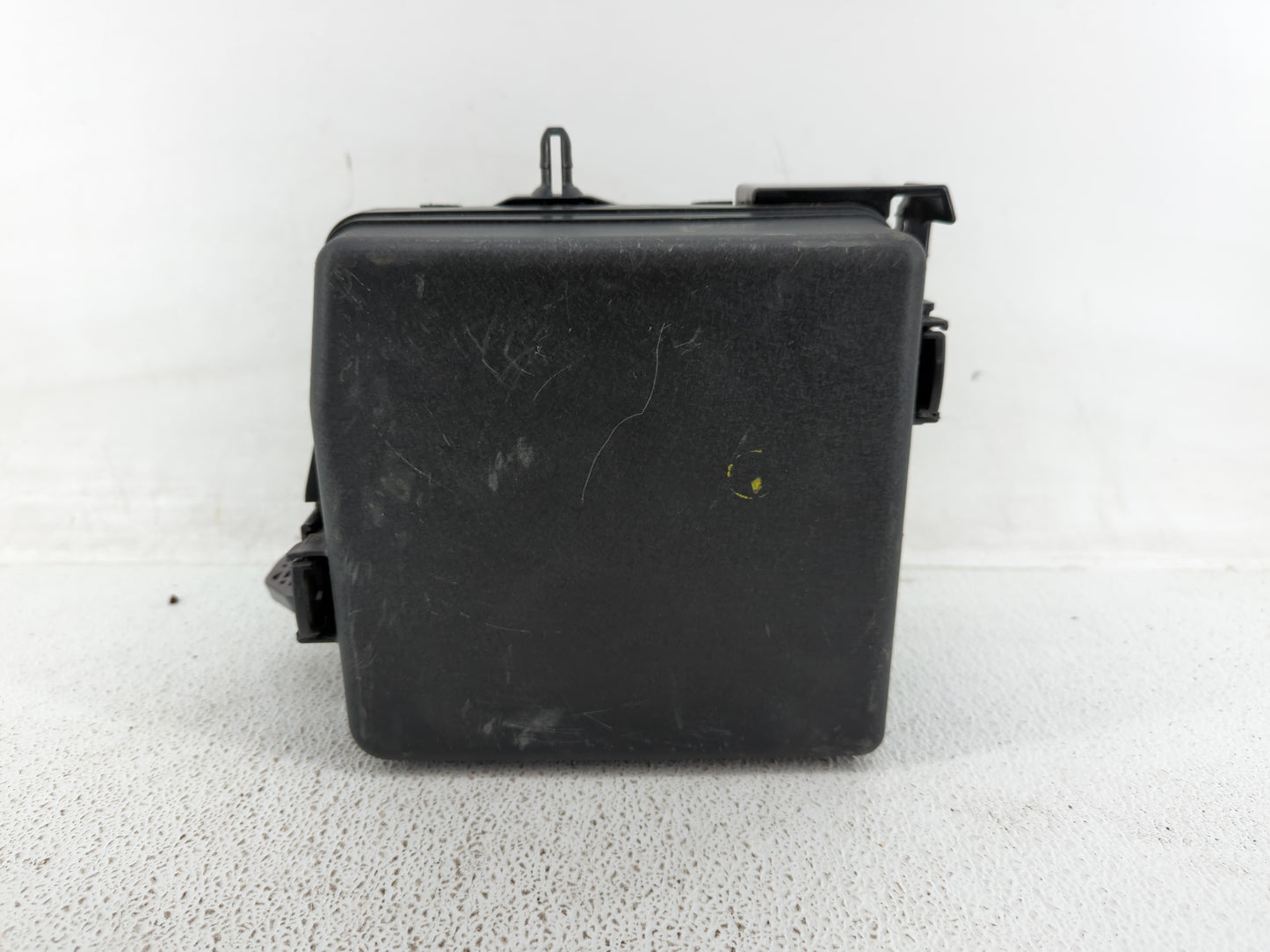 2015-2018 Kia Sedona Fusebox Fuse Box Panel Relay Module P/N:91223-A9210 91222-A9181, 91950-A9120 Fits Fits 2015 2016 2017 2