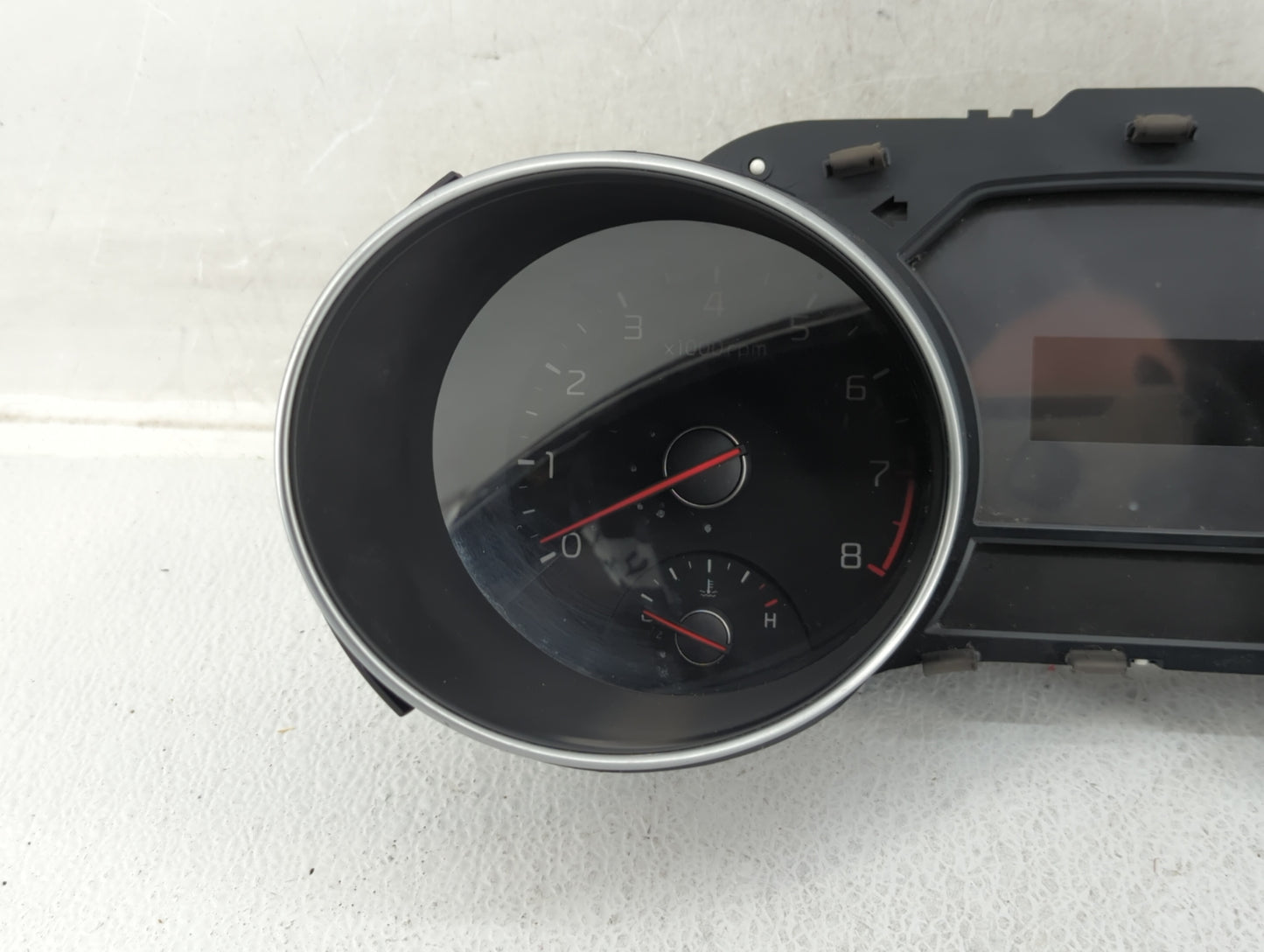 2015-2016 Kia Sedona Instrument Cluster Speedometer Gauges P/N:94003-A9020 Fits Fits 2015 2016 OEM Used Auto Parts - Oemused