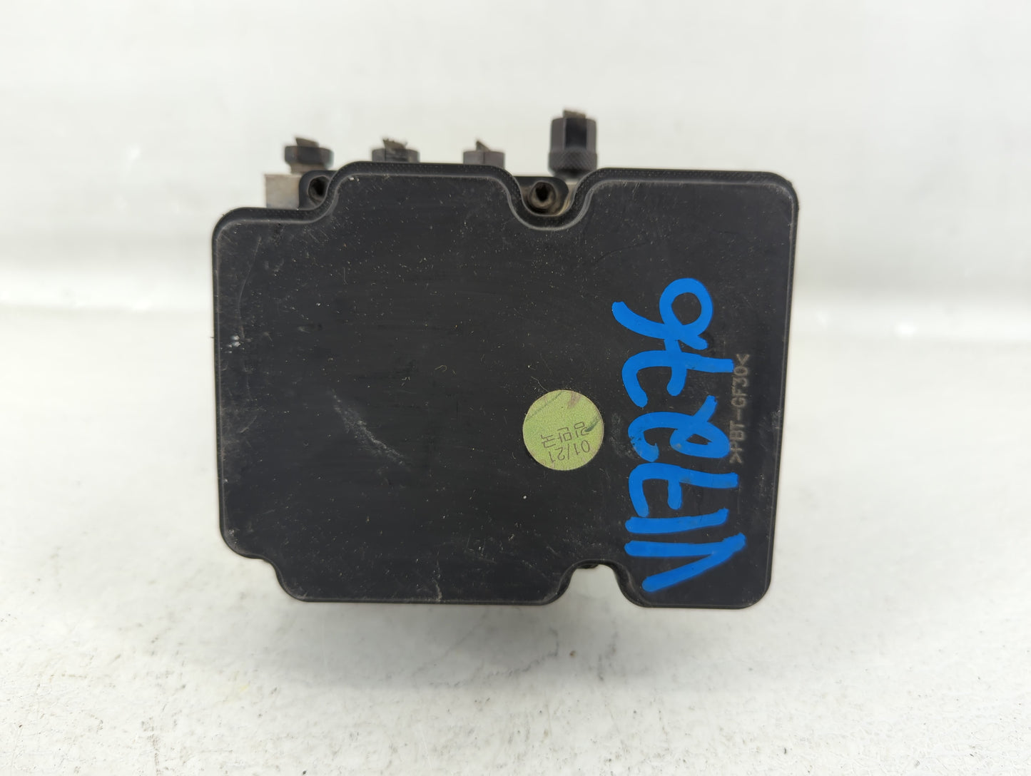 2015-2018 Kia Sedona ABS Pump Control Module Replacement P/N:58920-A9350 Fits Fits 2015 2016 2017 2018 OEM Used Auto Parts -