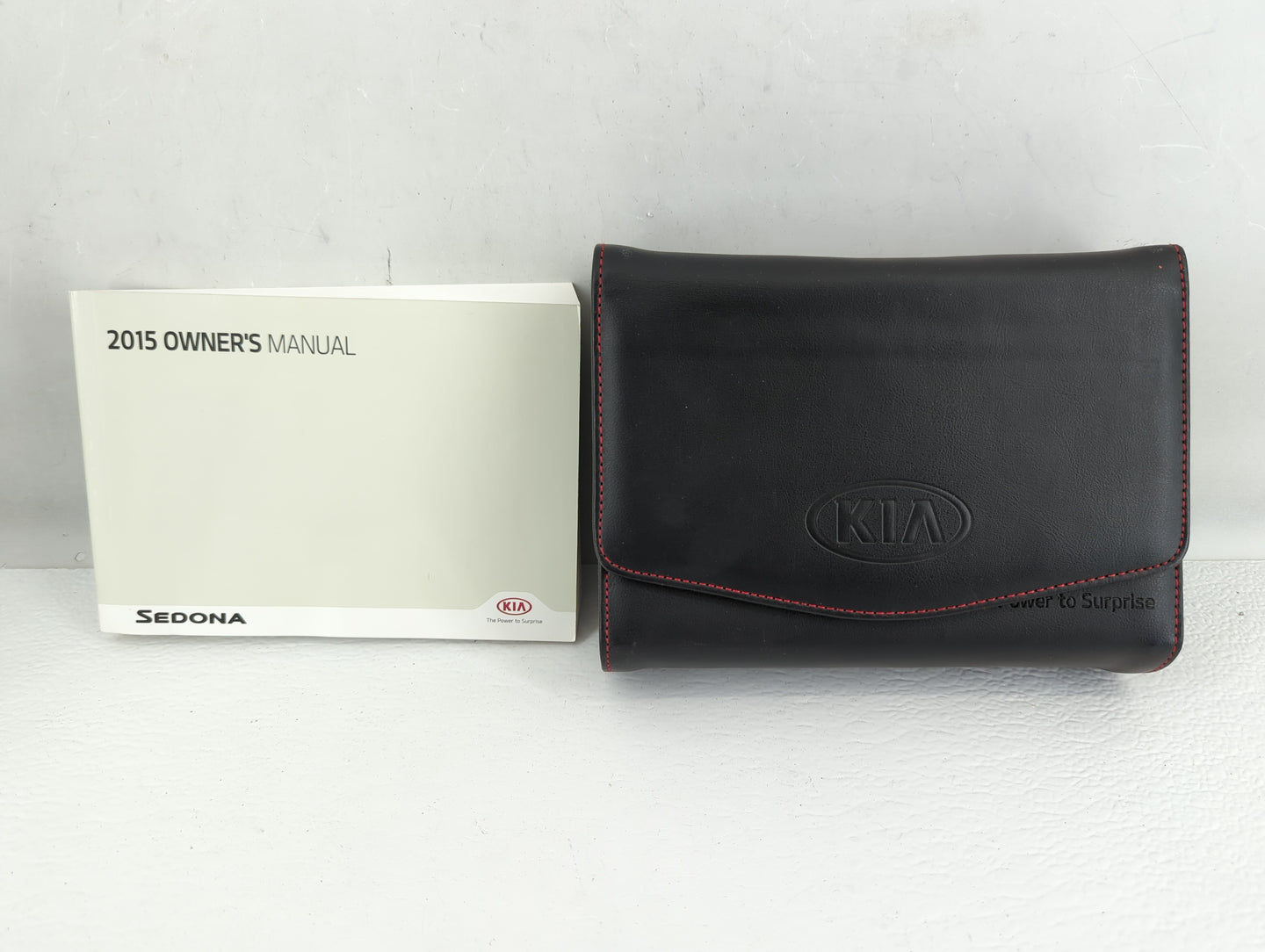 2015 Kia Sedona Owners Manual Book Guide P/N:FA90-EU4OD OEM Used Auto Parts - Oemusedautoparts1.com