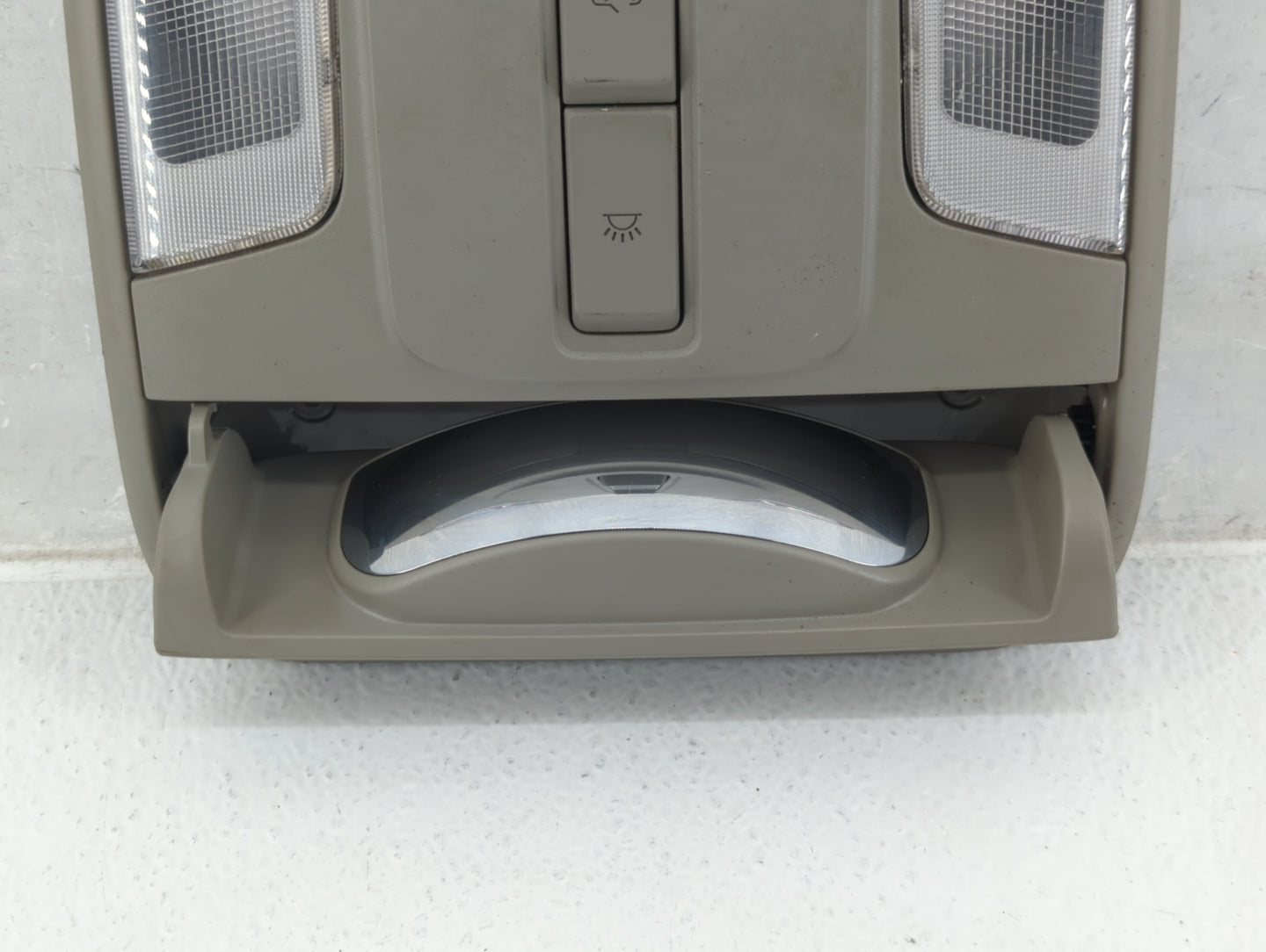 2015 Kia Sedona Overhead Roof Console - Oemusedautoparts1.com