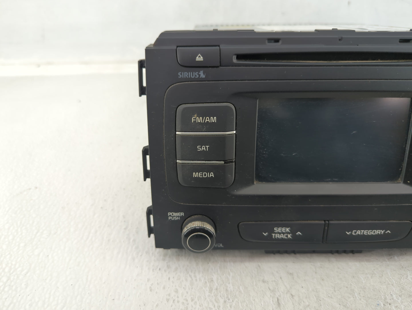 2015-2016 Kia Sedona Radio AM FM Cd Player Receiver Replacement P/N:96160-A9000WK Fits Fits 2015 2016 OEM Used Auto Parts - 