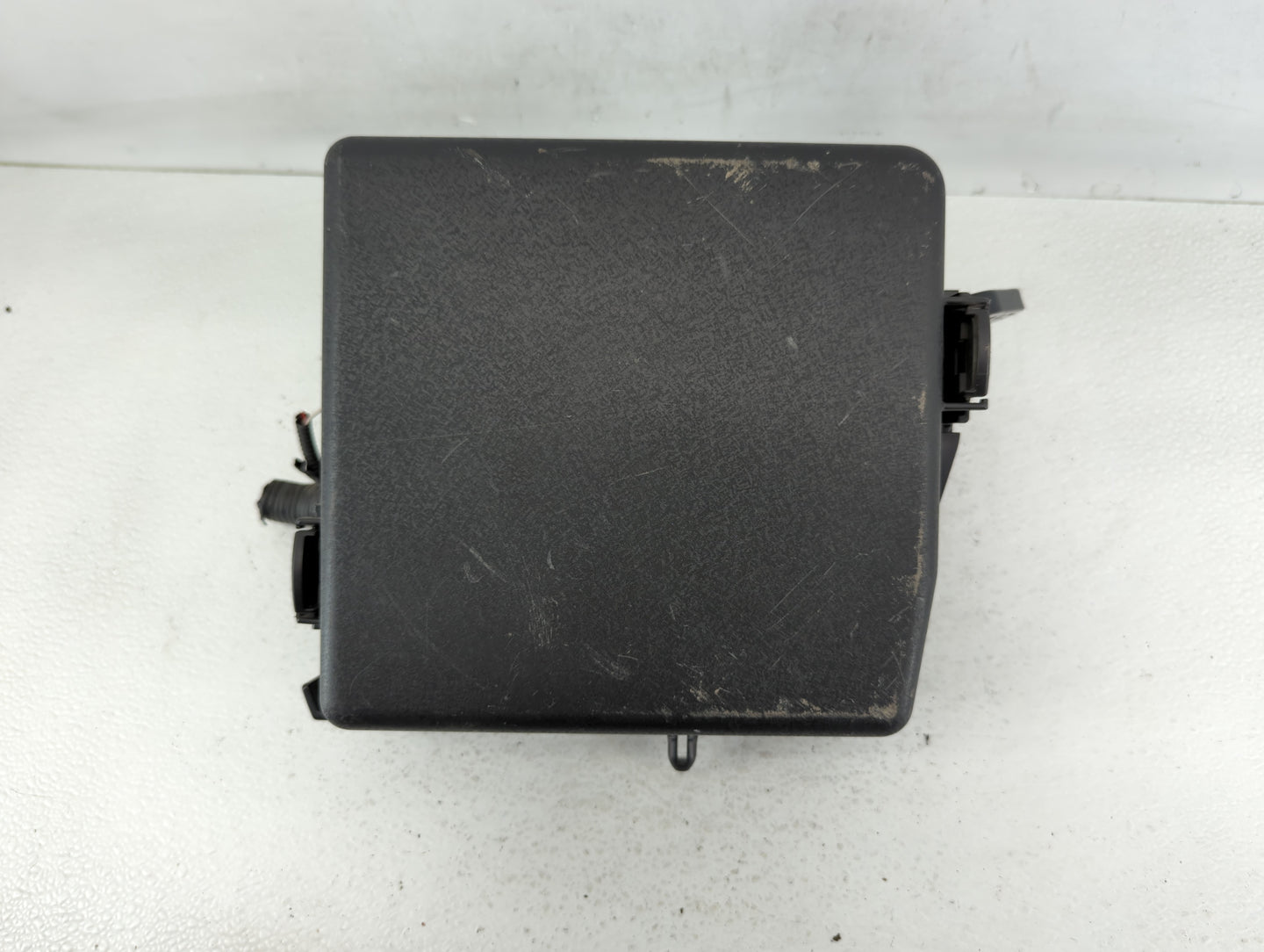 2015-2018 Kia Sedona Fusebox Fuse Box Panel Relay Module P/N:91223A9170 Fits Fits 2015 2016 2017 2018 OEM Used Auto Parts - 
