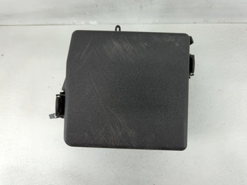 2015-2018 Kia Sedona Fusebox Fuse Box Panel Relay Module P/N:91223-A9210 Fits Fits 2015 2016 2017 2018 OEM Used Auto Parts -