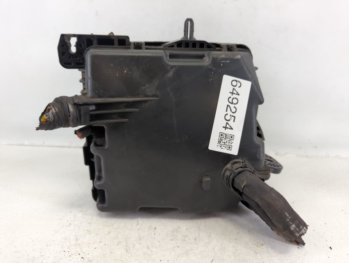 2015-2018 Kia Sedona Fusebox Fuse Box Panel Relay Module P/N:91223 A9110 Fits Fits 2015 2016 2017 2018 OEM Used Auto Parts -