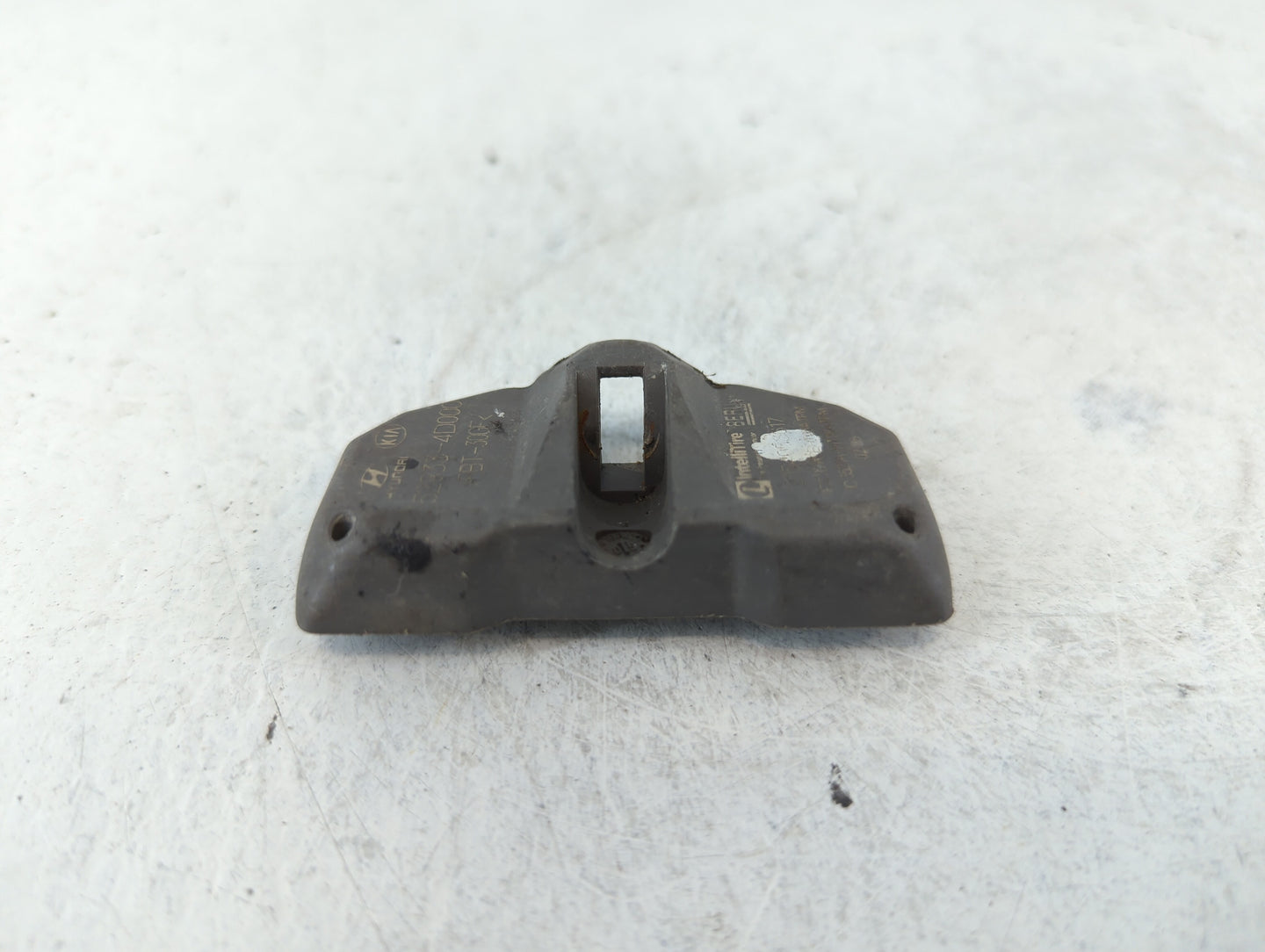 2015 Kia Sedona Tire Pressure Monitoring System Sensor Tpms - Oemusedautoparts1.com