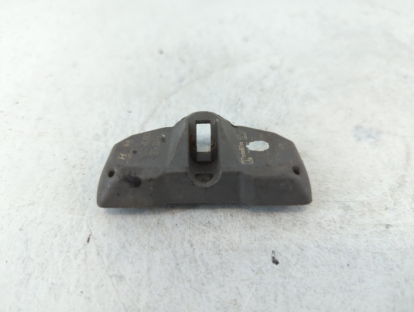 2015 Kia Sedona Tire Pressure Monitoring System Sensor Tpms - Oemusedautoparts1.com