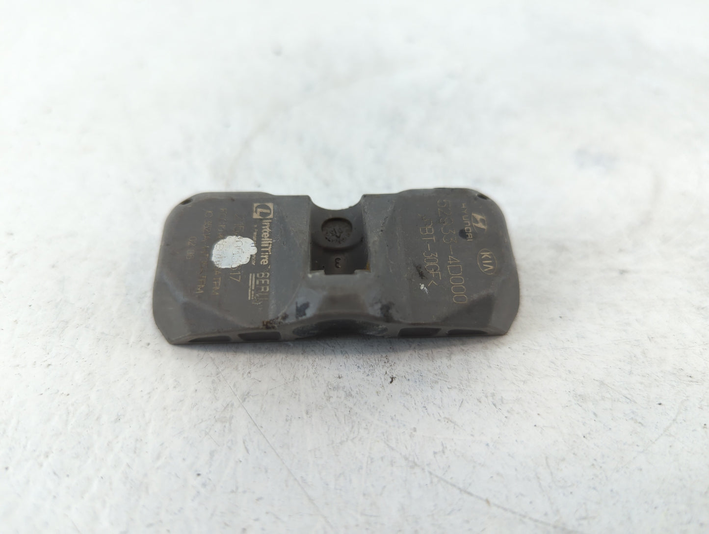 2015 Kia Sedona Tire Pressure Monitoring System Sensor Tpms - Oemusedautoparts1.com