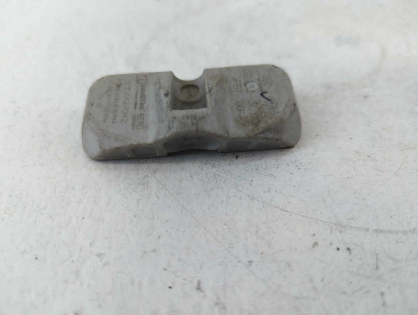 2015 Kia Sedona Tire Pressure Monitoring System Sensor Tpms - Oemusedautoparts1.com
