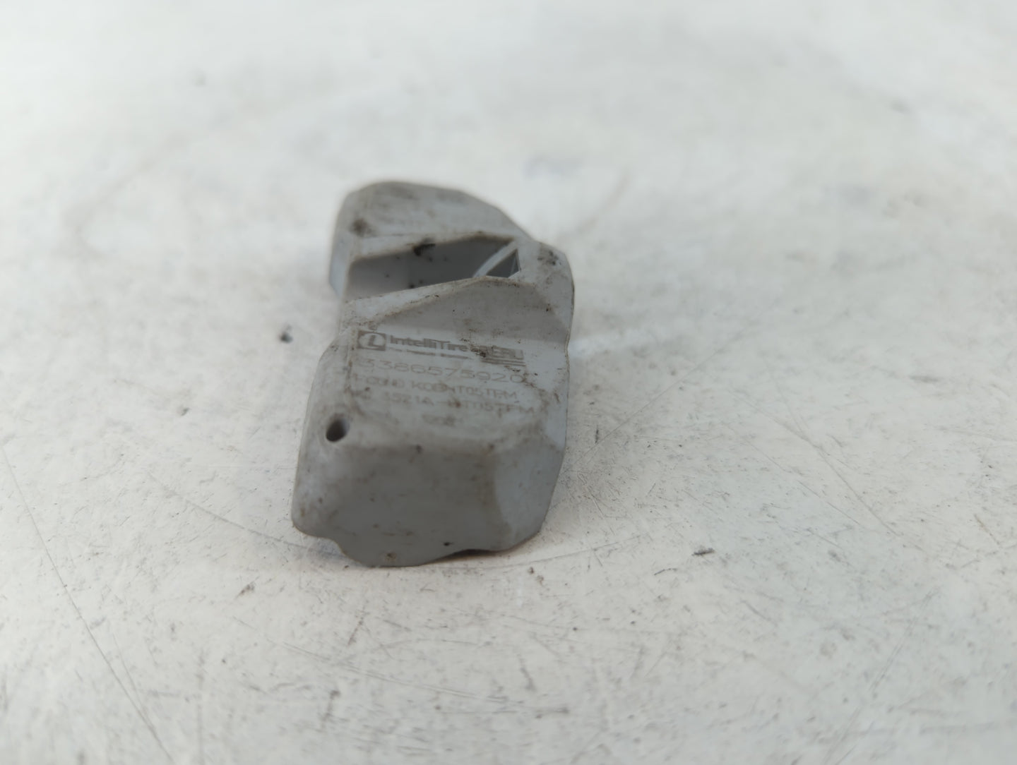 2015 Kia Sedona Tire Pressure Monitoring System Sensor Tpms - Oemusedautoparts1.com