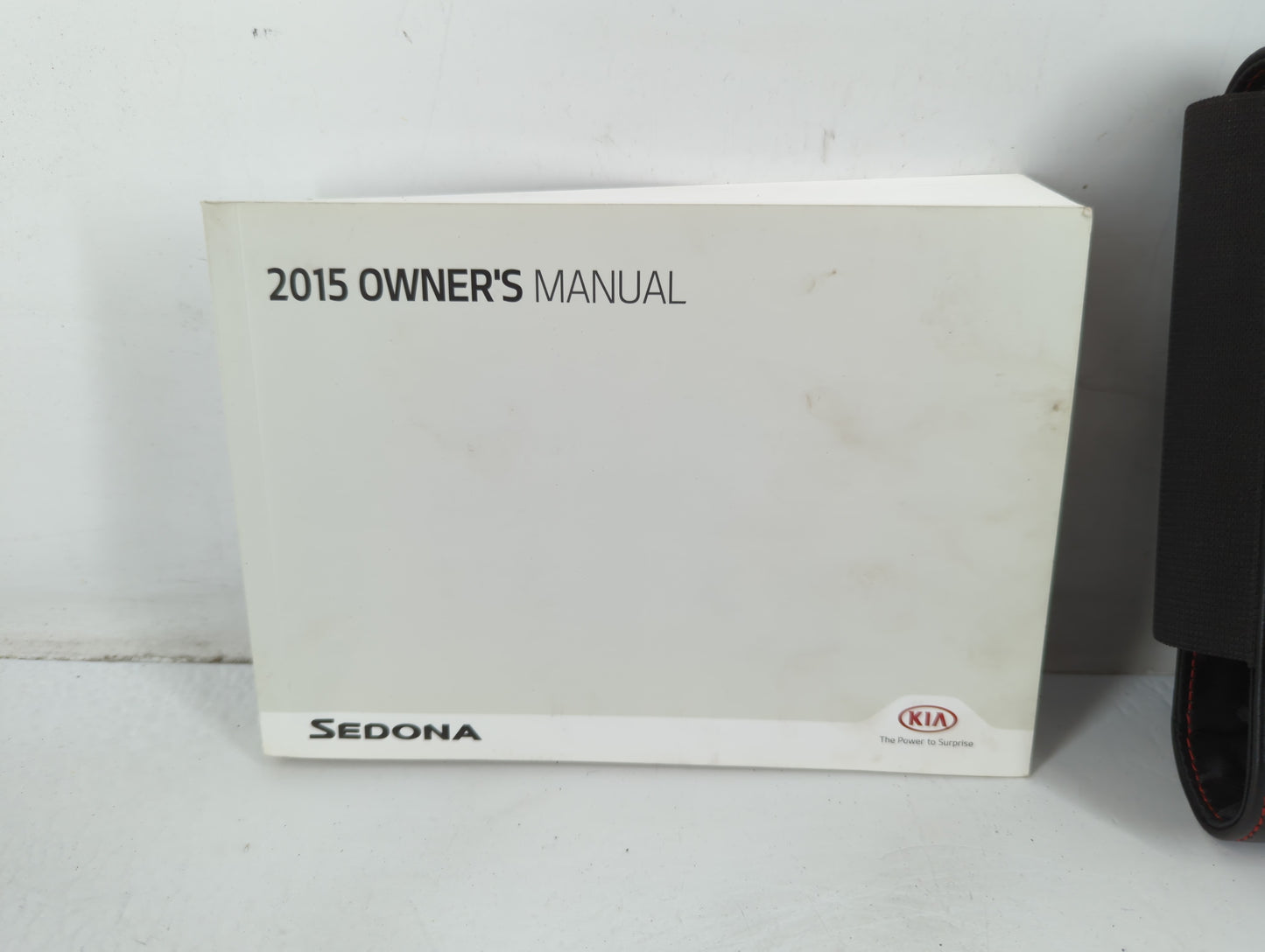 2015 Kia Sedona Owners Manual Book Guide P/N:FA9O-EU51F OEM Used Auto Parts - Oemusedautoparts1.com