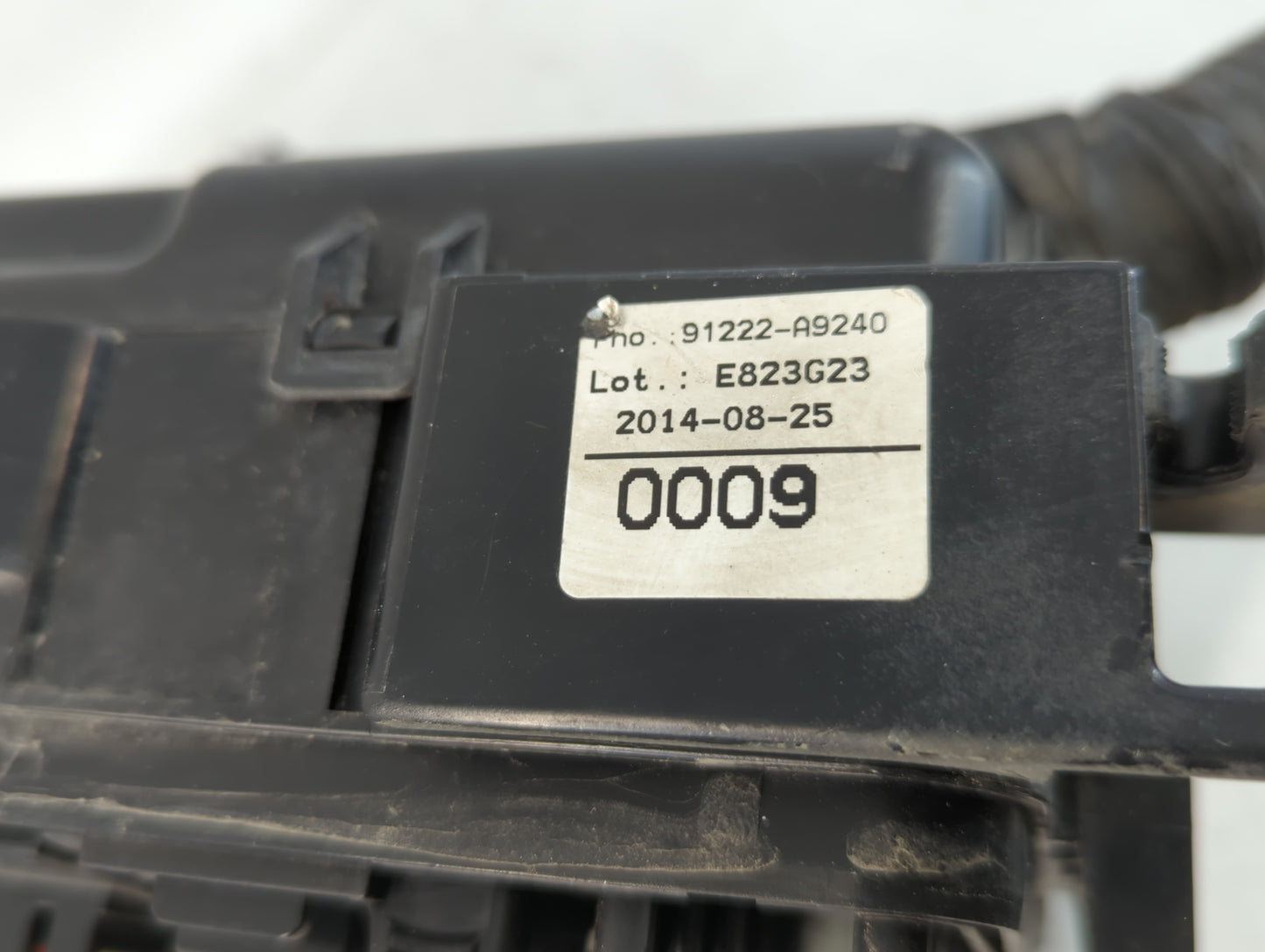 2015-2018 Kia Sedona Fusebox Fuse Box Panel Relay Module P/N:91222-A9240 Fits Fits 2015 2016 2017 2018 OEM Used Auto Parts -