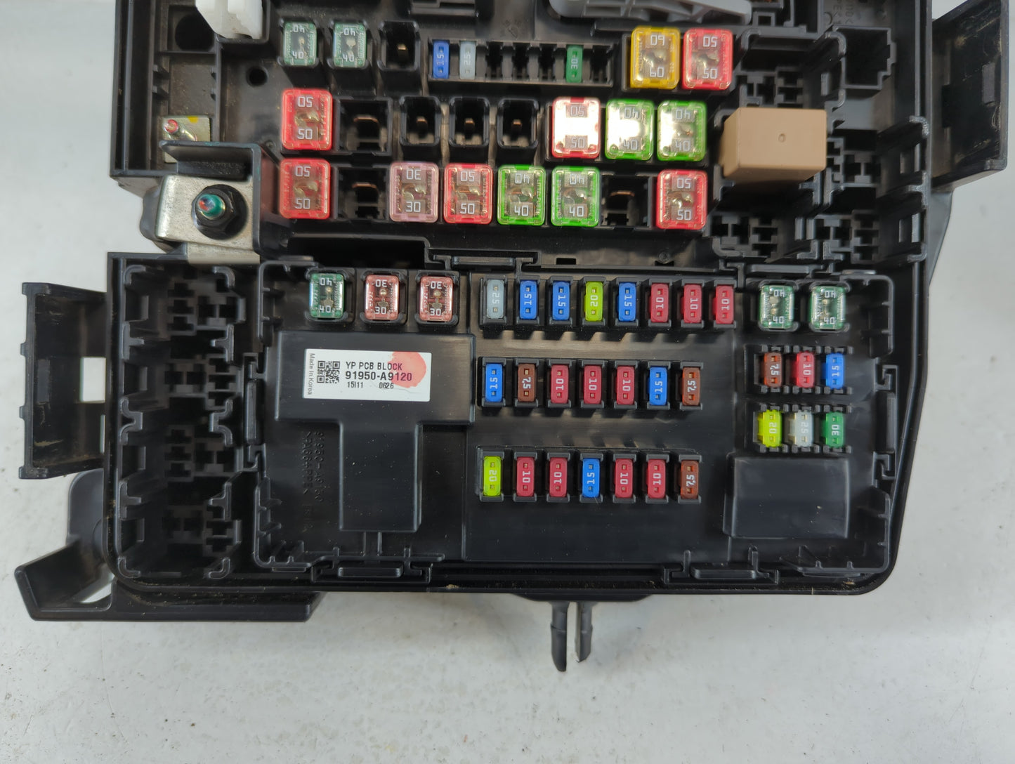 2015-2018 Kia Sedona Fusebox Fuse Box Panel Relay Module P/N:91950-A9320 Fits Fits 2015 2016 2017 2018 OEM Used Auto Parts -