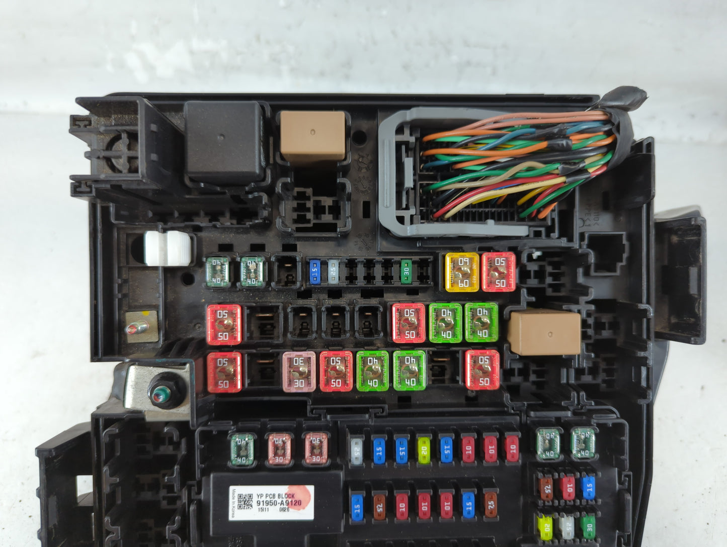 2015-2018 Kia Sedona Fusebox Fuse Box Panel Relay Module P/N:91950-A9320 Fits Fits 2015 2016 2017 2018 OEM Used Auto Parts -