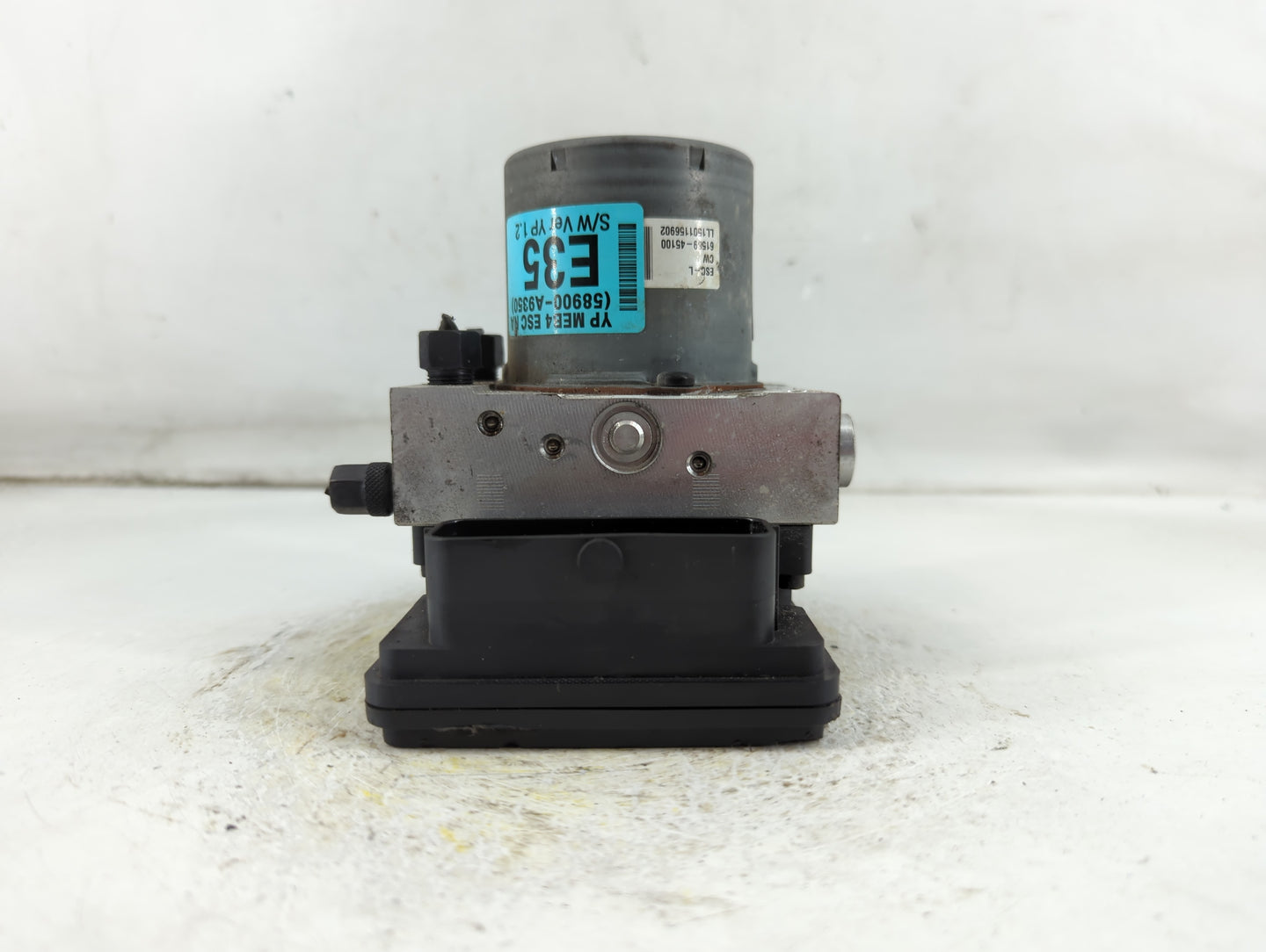 2015-2018 Kia Sedona ABS Pump Control Module Replacement P/N:58900-A9350 Fits Fits 2015 2016 2017 2018 OEM Used Auto Parts -
