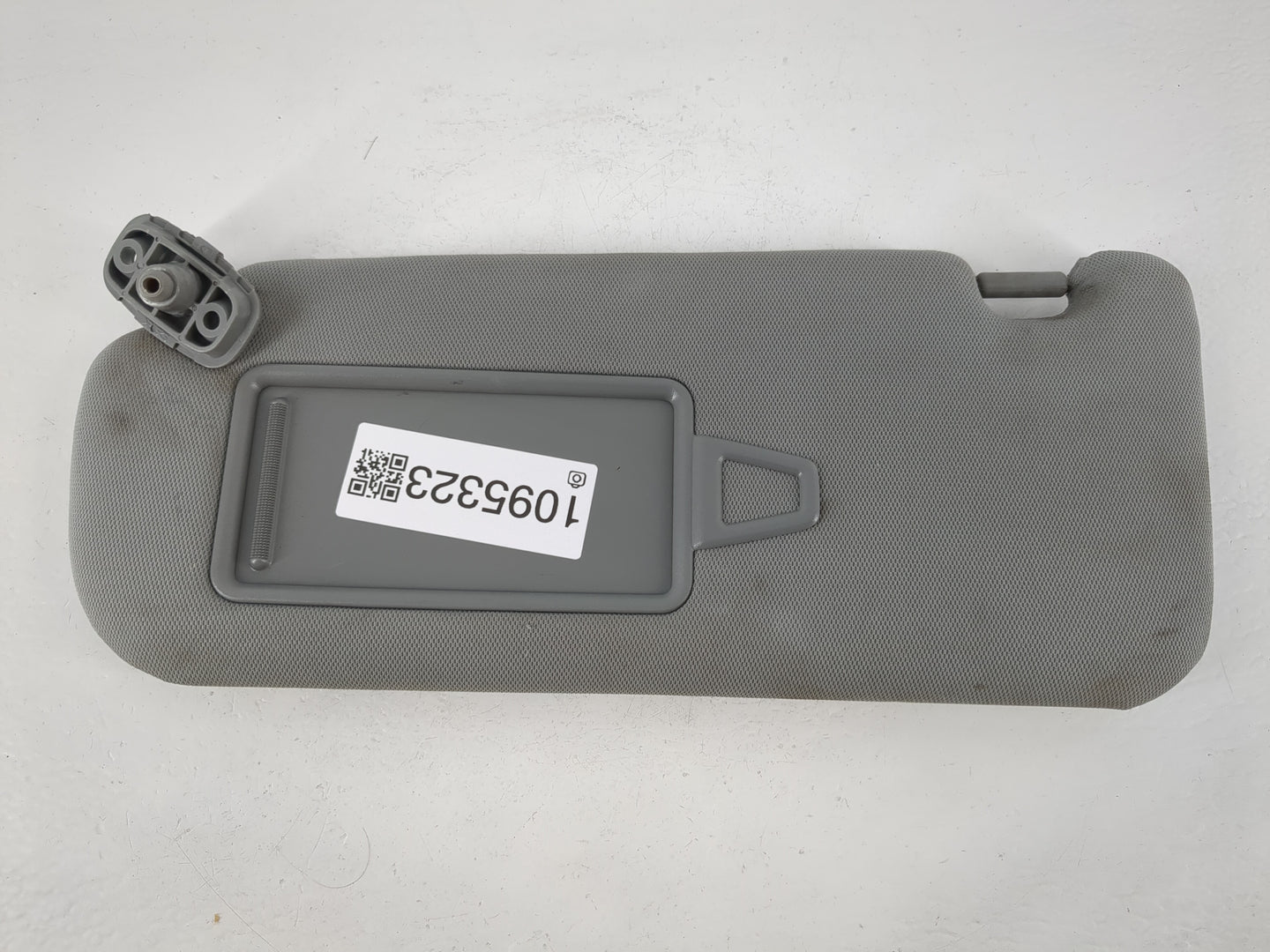 2011-2015 Kia Sorento Sun Visor Shade Replacement Driver Left Mirror Fits Fits 2011 2012 2013 2014 2015 OEM Used Auto Parts 