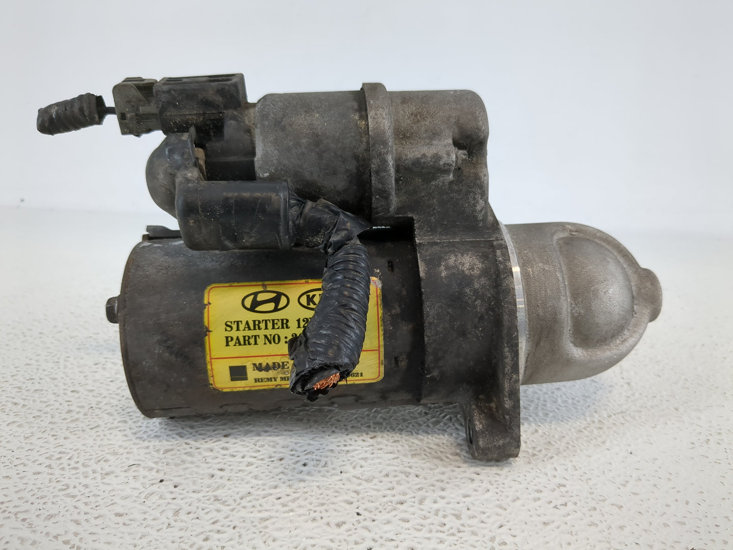 2014-2015 Kia Sorento Car Starter Motor Solenoid OEM P/N:36100-2G400 Fits Fits 2014 2015 2016 OEM Used Auto Parts - Oemuseda