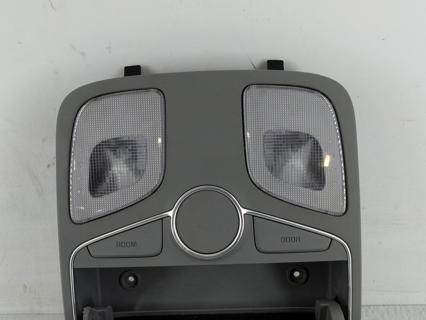 2015 Kia Sorento Overhead Roof Console 1168410 - Oemusedautoparts1.com