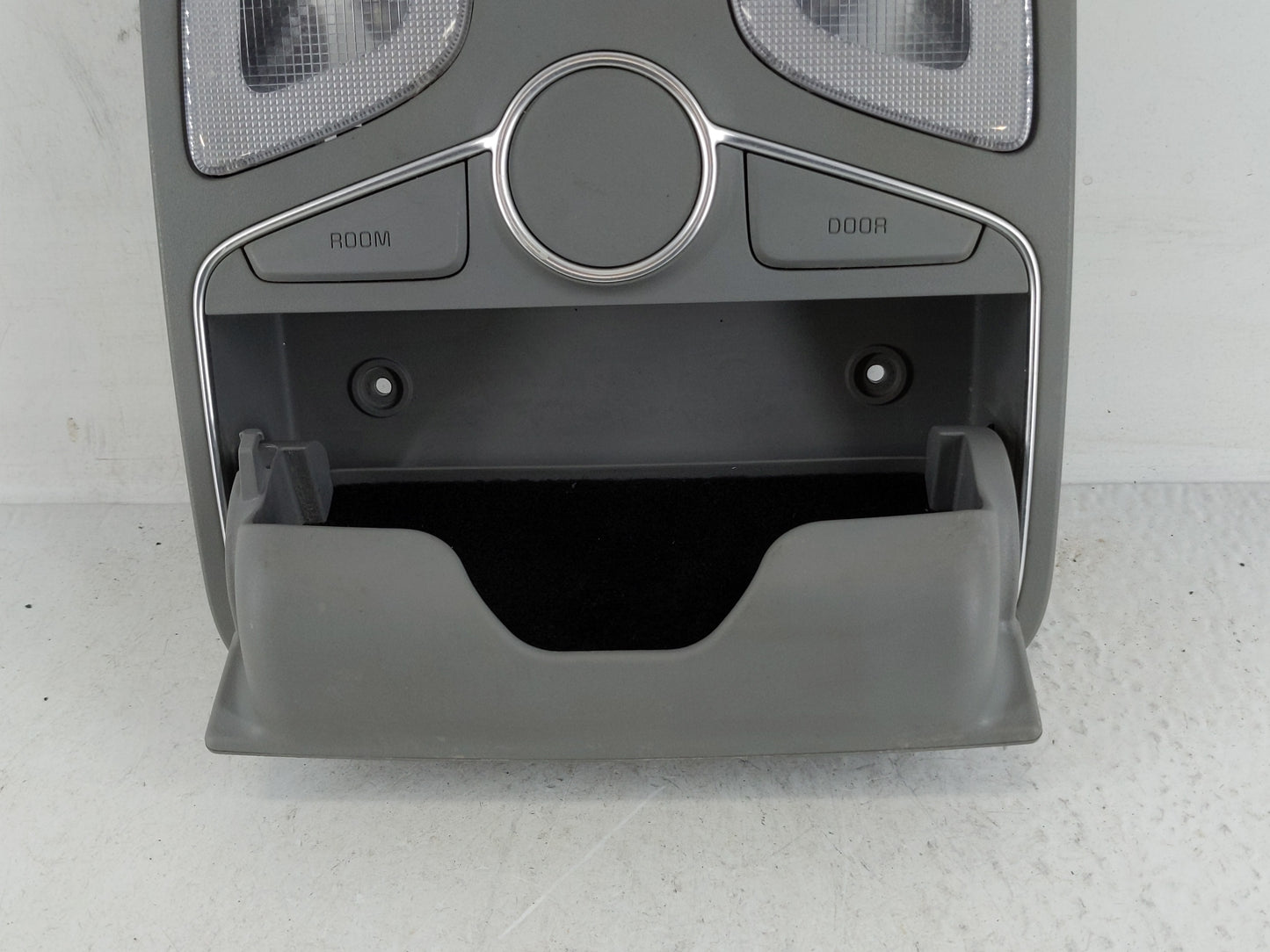 2015 Kia Sorento Overhead Roof Console 1168410 - Oemusedautoparts1.com