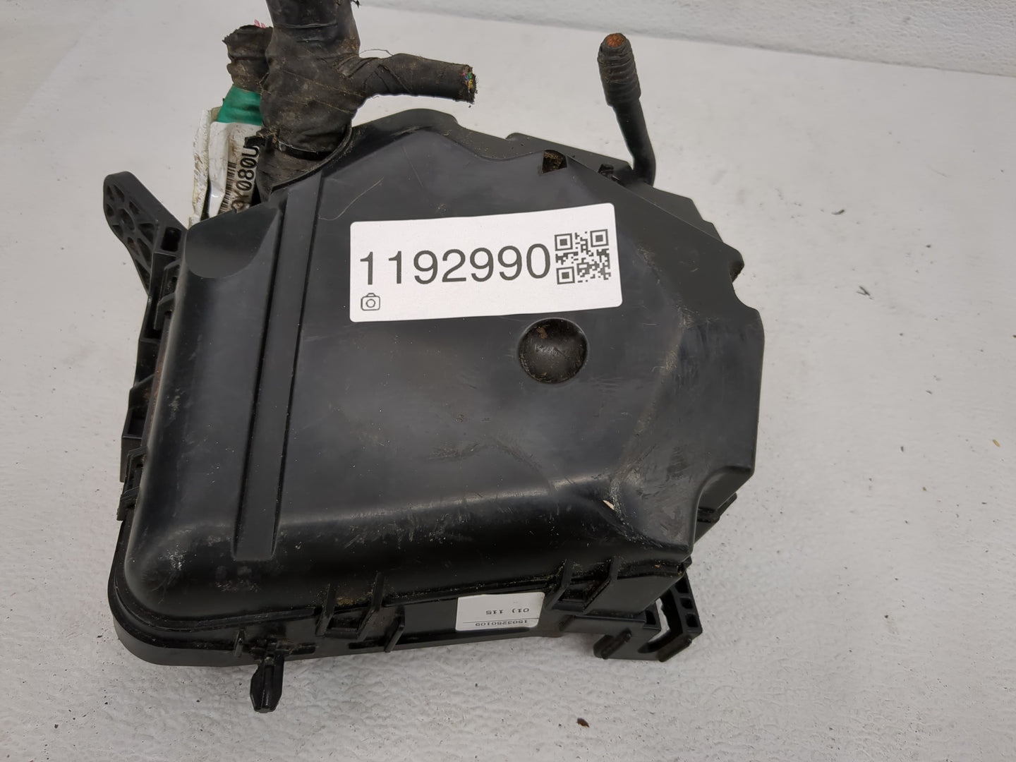 2014-2015 Kia Sorento Fusebox Fuse Box Panel Relay Module P/N:VS912501U022XA Fits Fits 2014 2015 OEM Used Auto Parts - Oemus