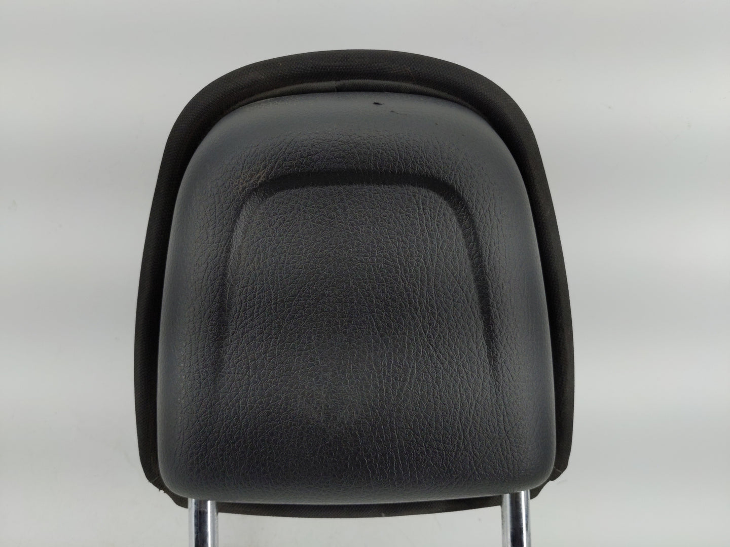 2015 Kia Sorento Headrest Head Rest Front Driver Passenger Seat Fits OEM Used Auto Parts - Oemusedautoparts1.com