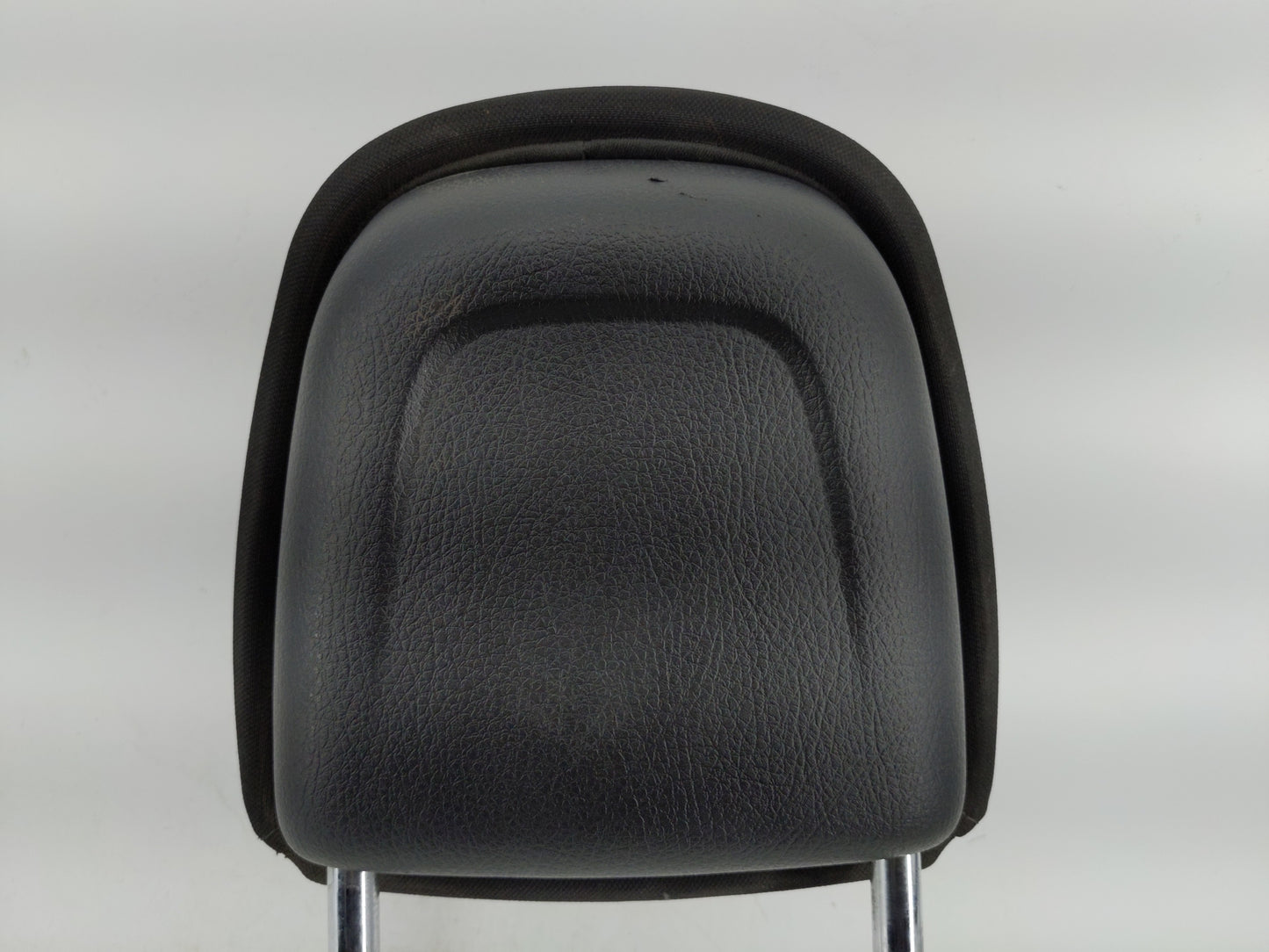 2015 Kia Sorento Headrest Head Rest Front Driver Passenger Seat Fits OEM Used Auto Parts - Oemusedautoparts1.com