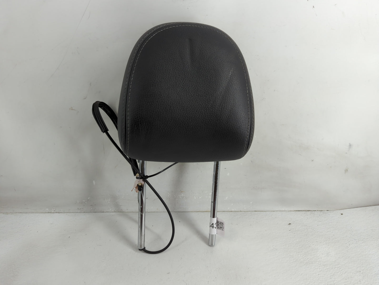 2015 Kia Sorento Headrest Head Rest Front Driver Passenger Seat Fits OEM Used Auto Parts - Oemusedautoparts1.com