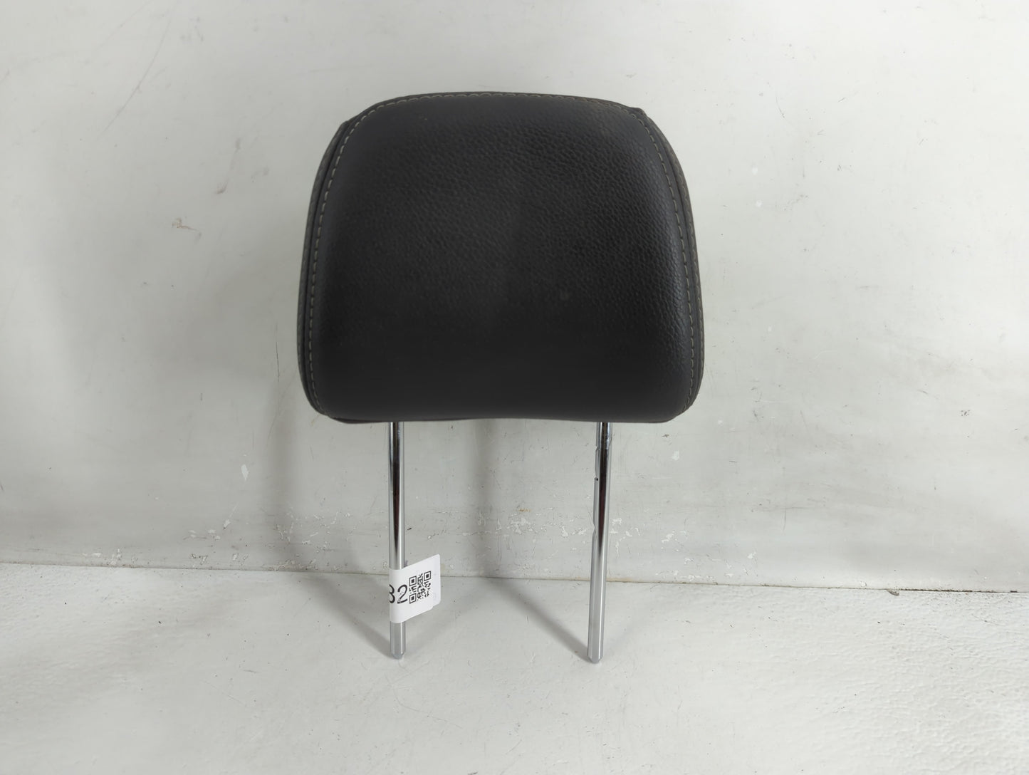 2015 Kia Sorento Headrest Head Rest Rear Seat Fits OEM Used Auto Parts - Oemusedautoparts1.com