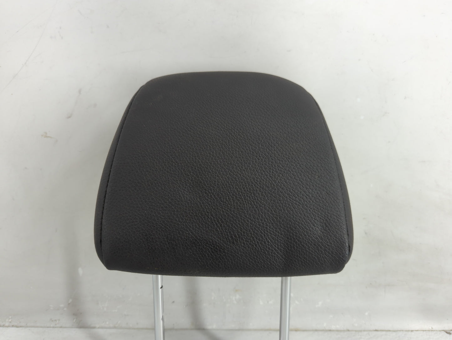 2015 Kia Sorento Headrest Head Rest Rear Seat Fits OEM Used Auto Parts - Oemusedautoparts1.com