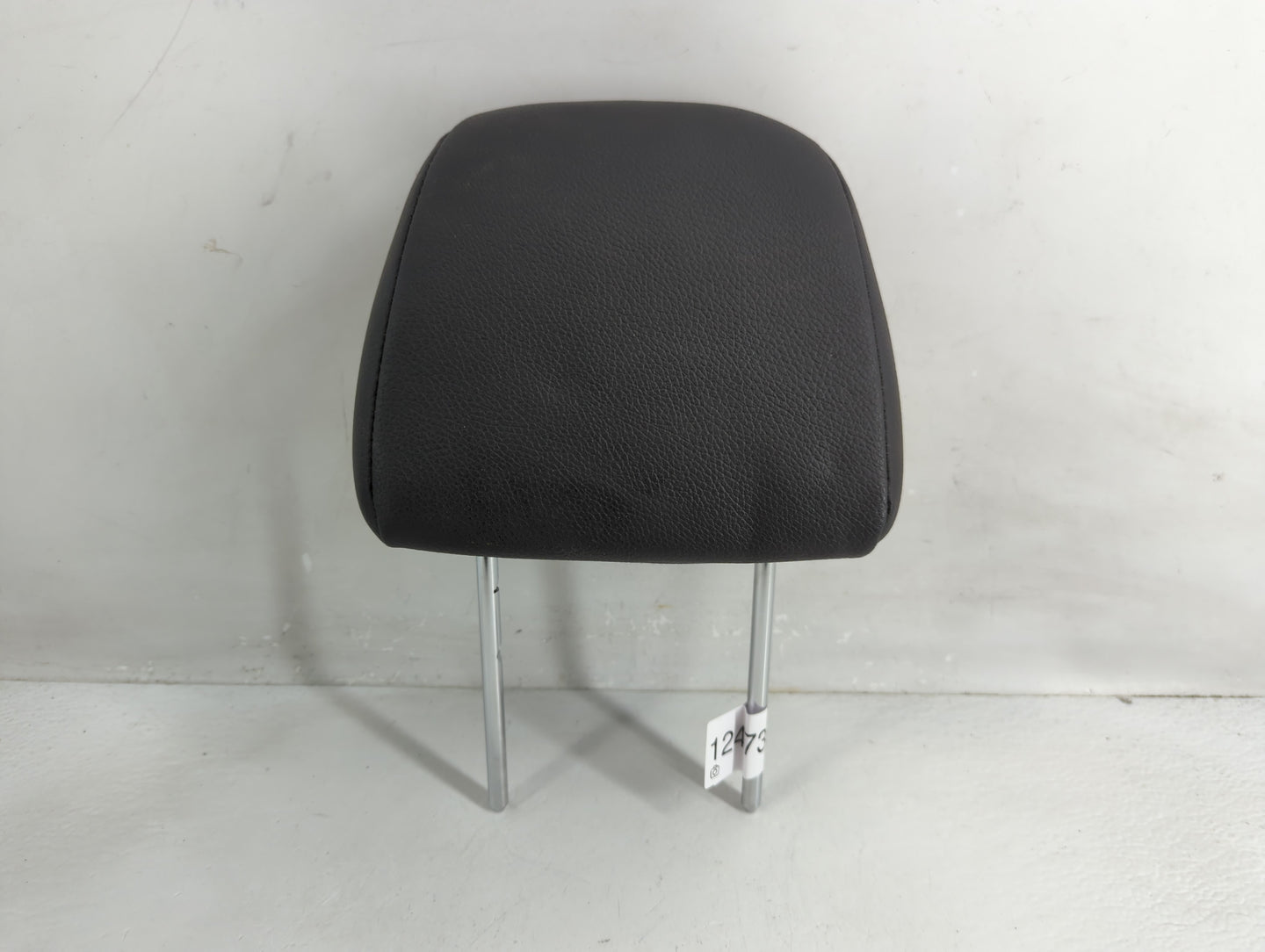 2015 Kia Sorento Headrest Head Rest Rear Seat Fits OEM Used Auto Parts - Oemusedautoparts1.com